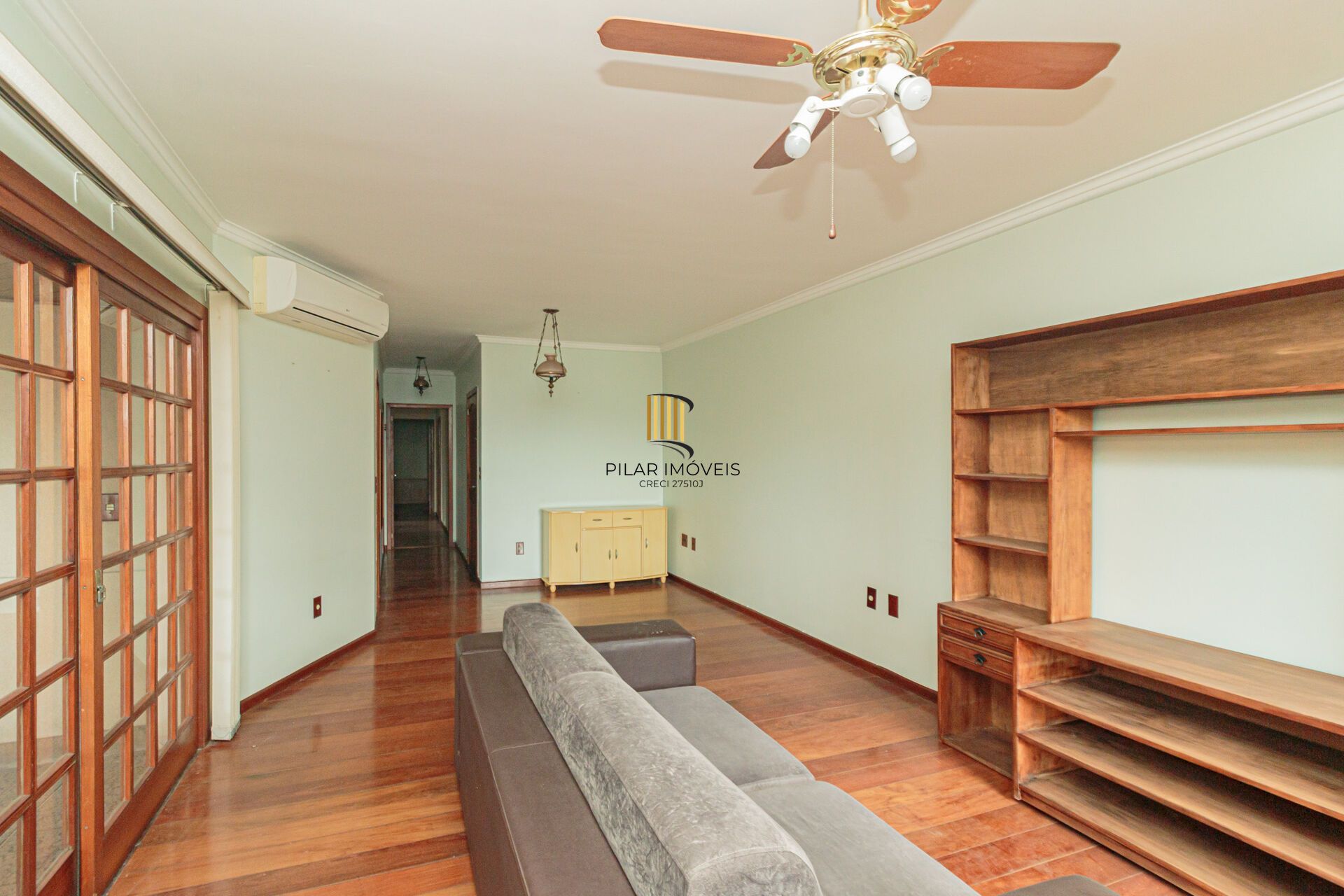 Apartamento à venda no bairro Jardim Planalto em Porto Alegre/RS