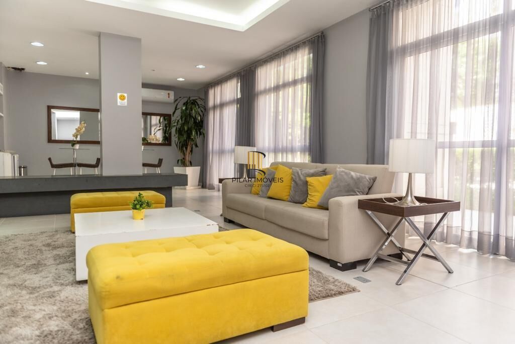 Apartamento à venda no bairro Passo D'areia em Porto Alegre/RS