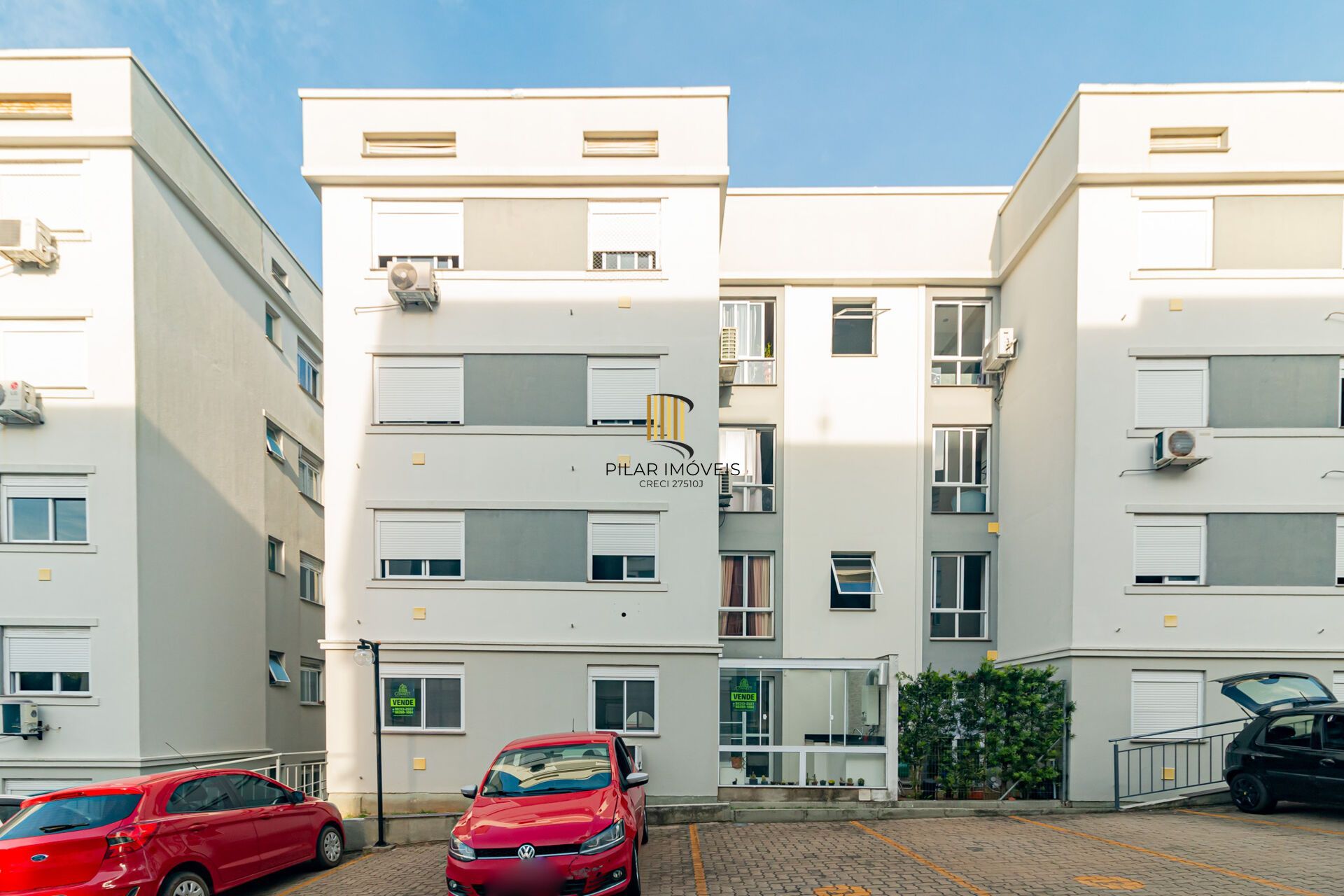 Apartamento à venda no bairro Lomba do Pinheiro em Porto Alegre/RS