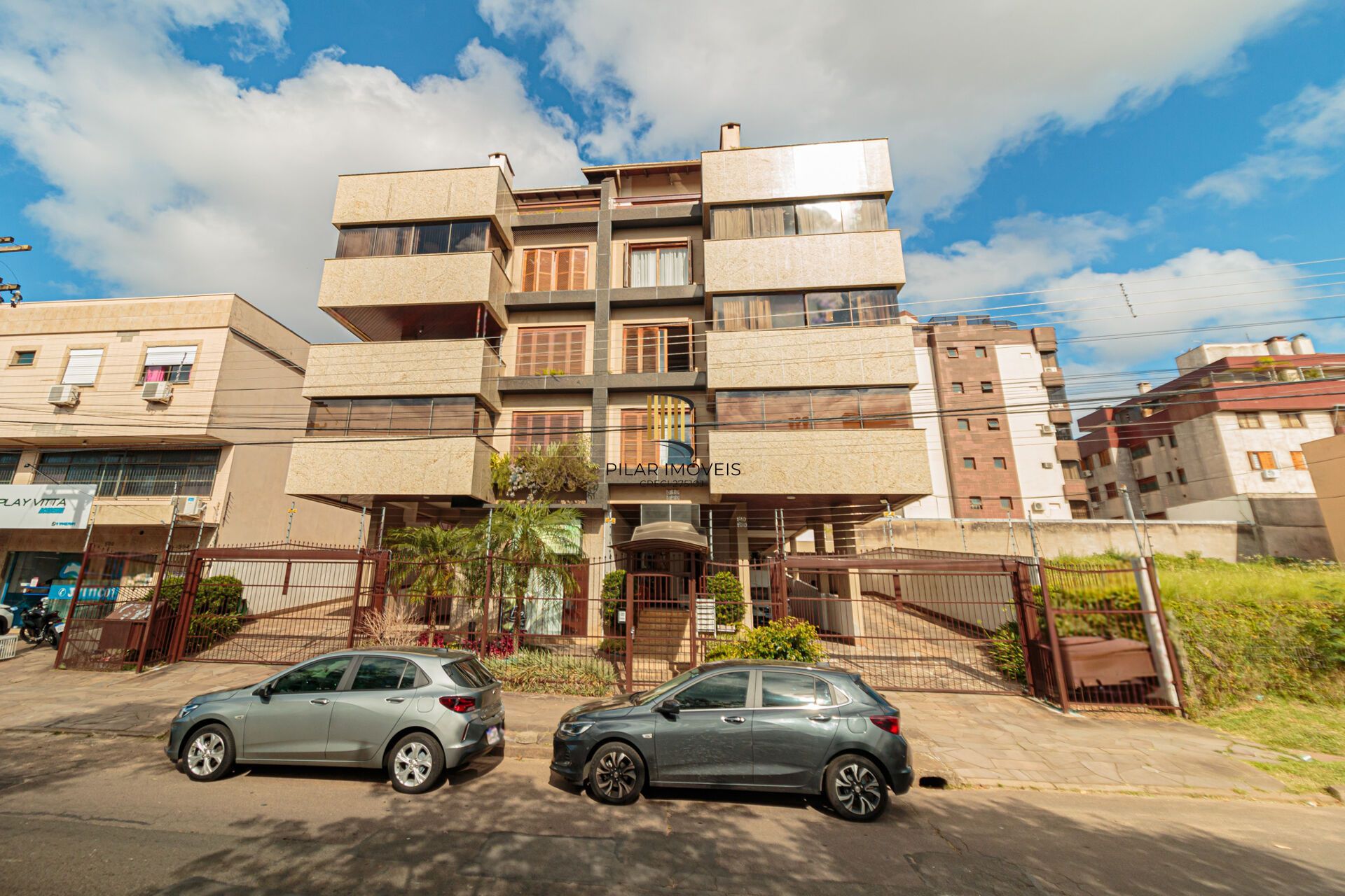 Apartamento à venda no bairro Jardim Planalto em Porto Alegre/RS