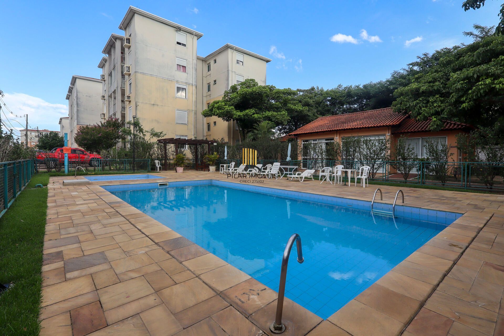 Apartamento à venda no bairro Humaitá em Porto Alegre/RS