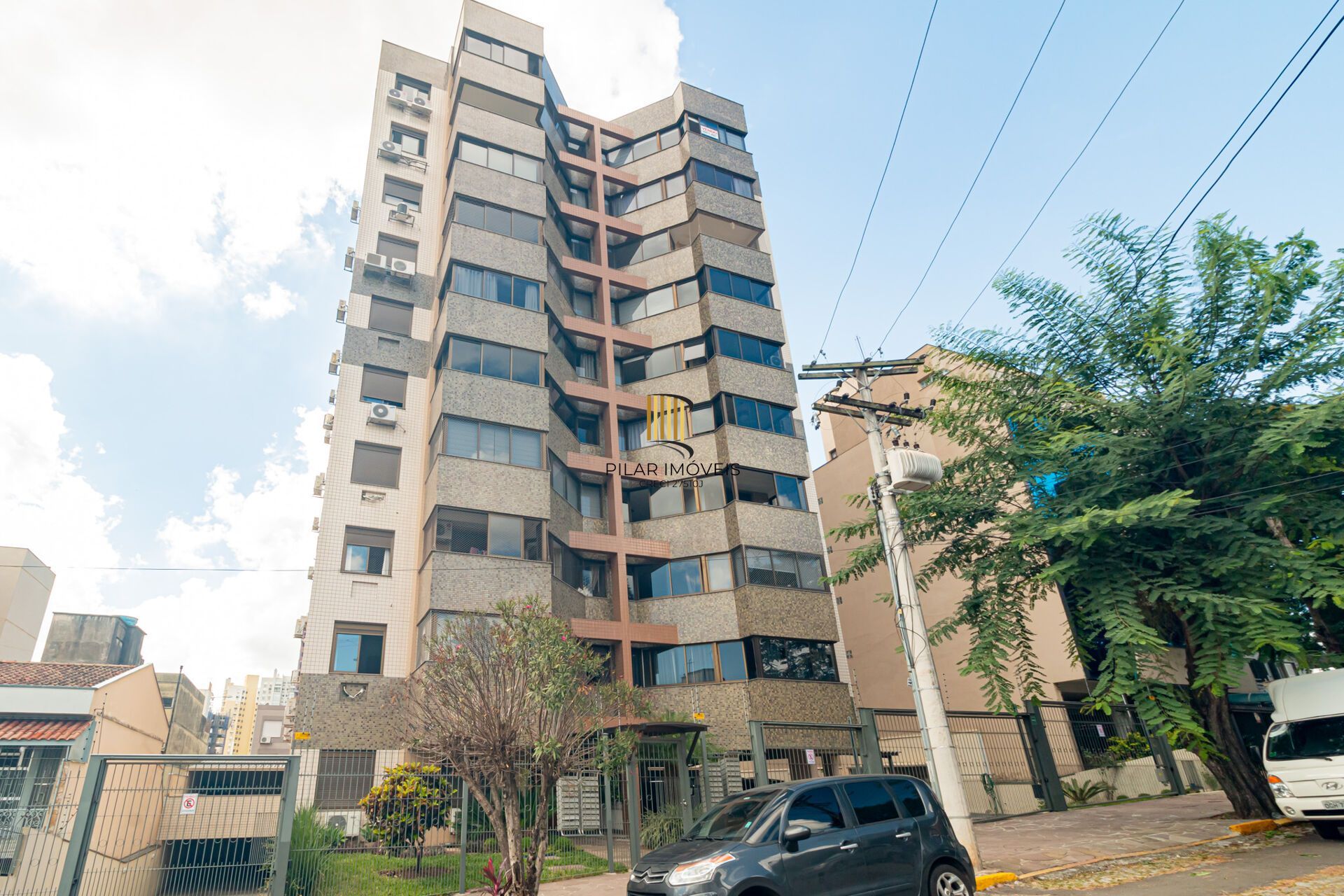 Apartamento à venda no bairro Passo D'areia em Porto Alegre/RS