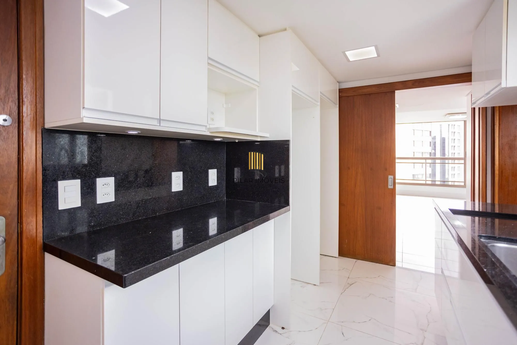 Apartamento 3 dormitórios no bairro Três Figueiras