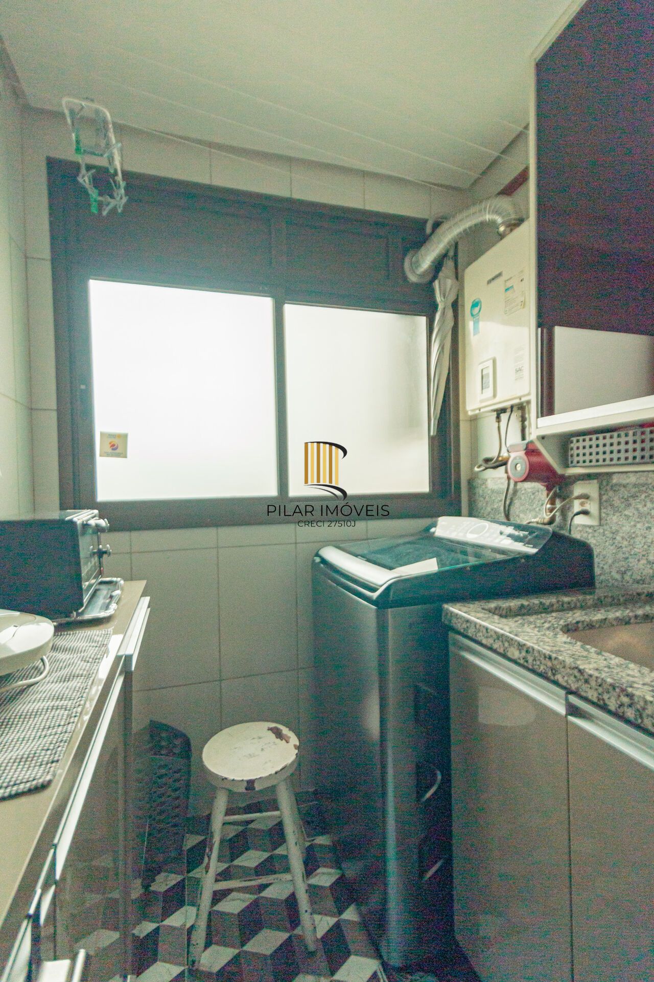 Apartamento à venda no bairro Jardim Planalto em Porto Alegre/RS