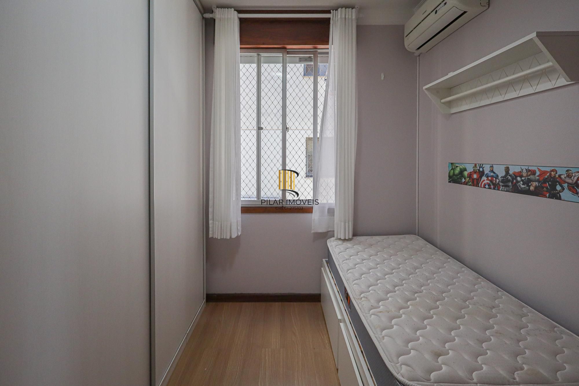 Apartamento à venda no bairro Petrópolis