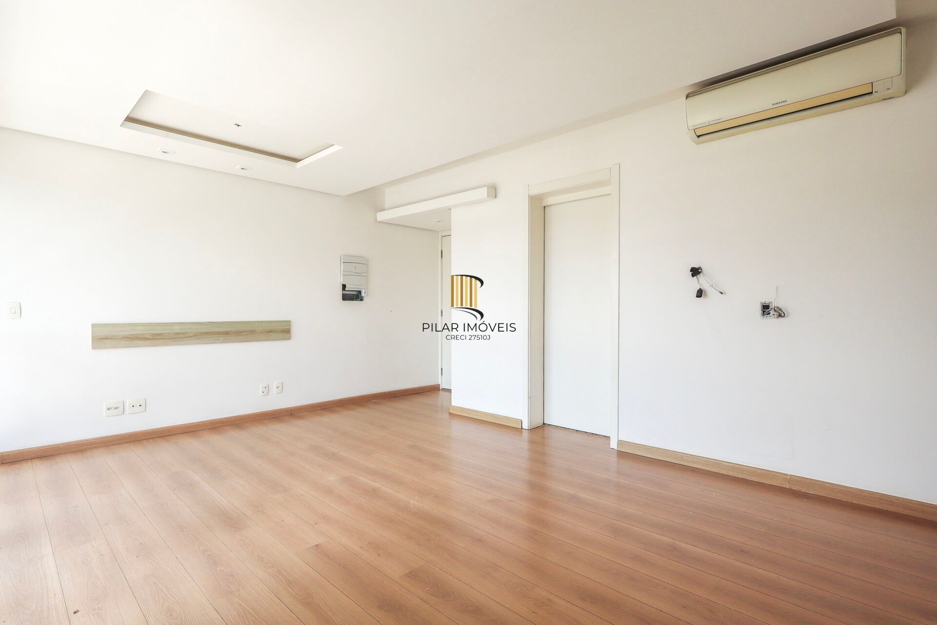 Apartamento à venda no bairro Jardim Lindóia em Porto Alegre/RS