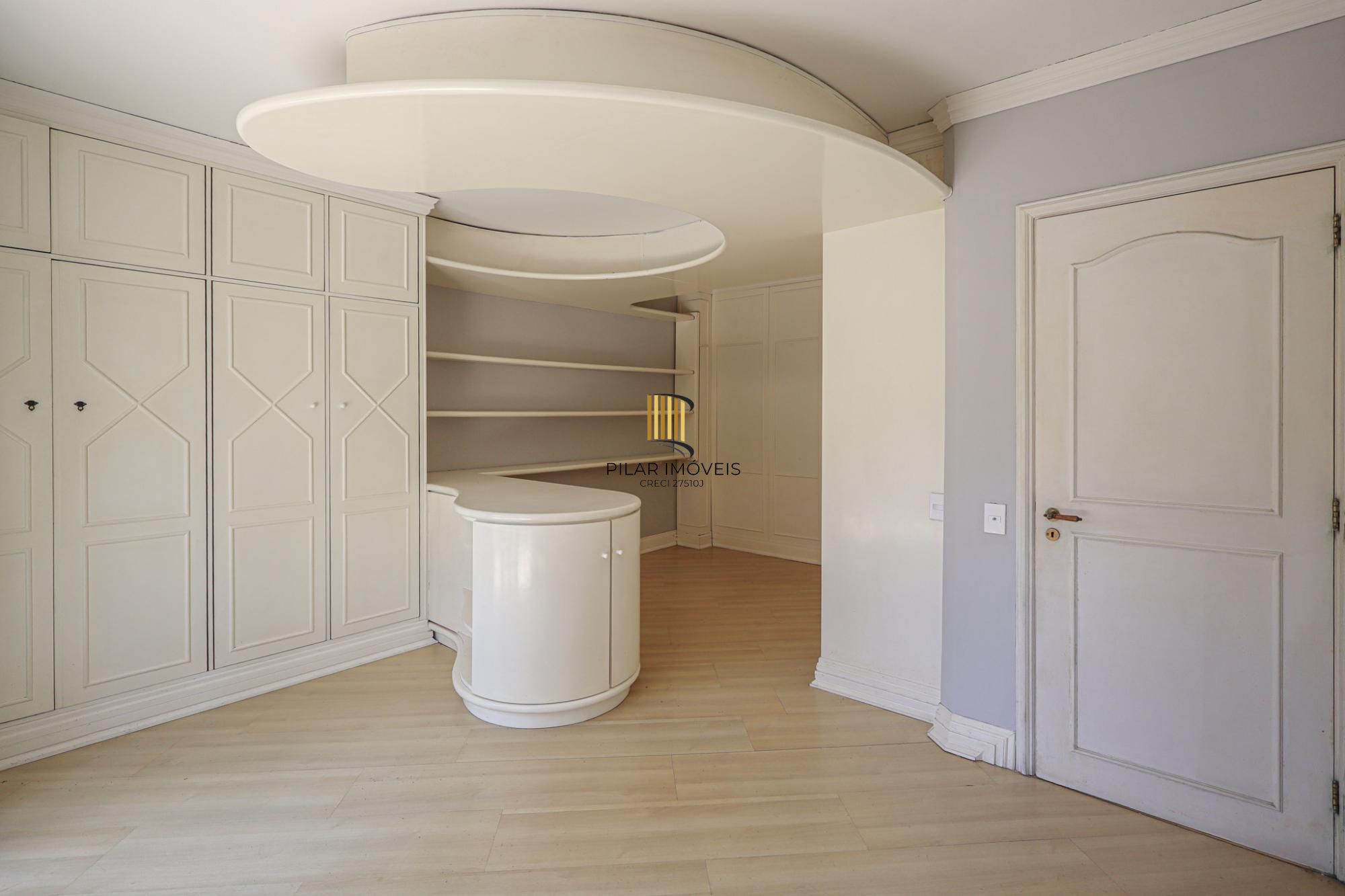 Apartamento a venda no bairro Mont' Serrat