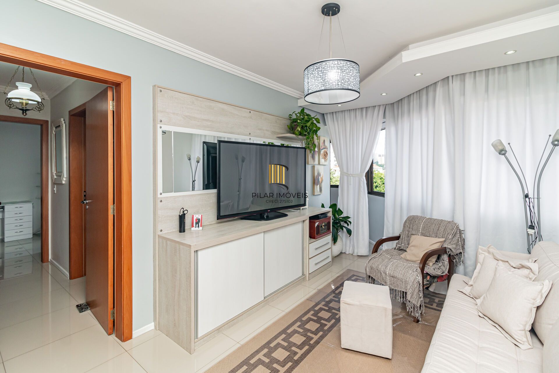 Apartamento à venda no bairro Passo D'areia em Porto Alegre/RS