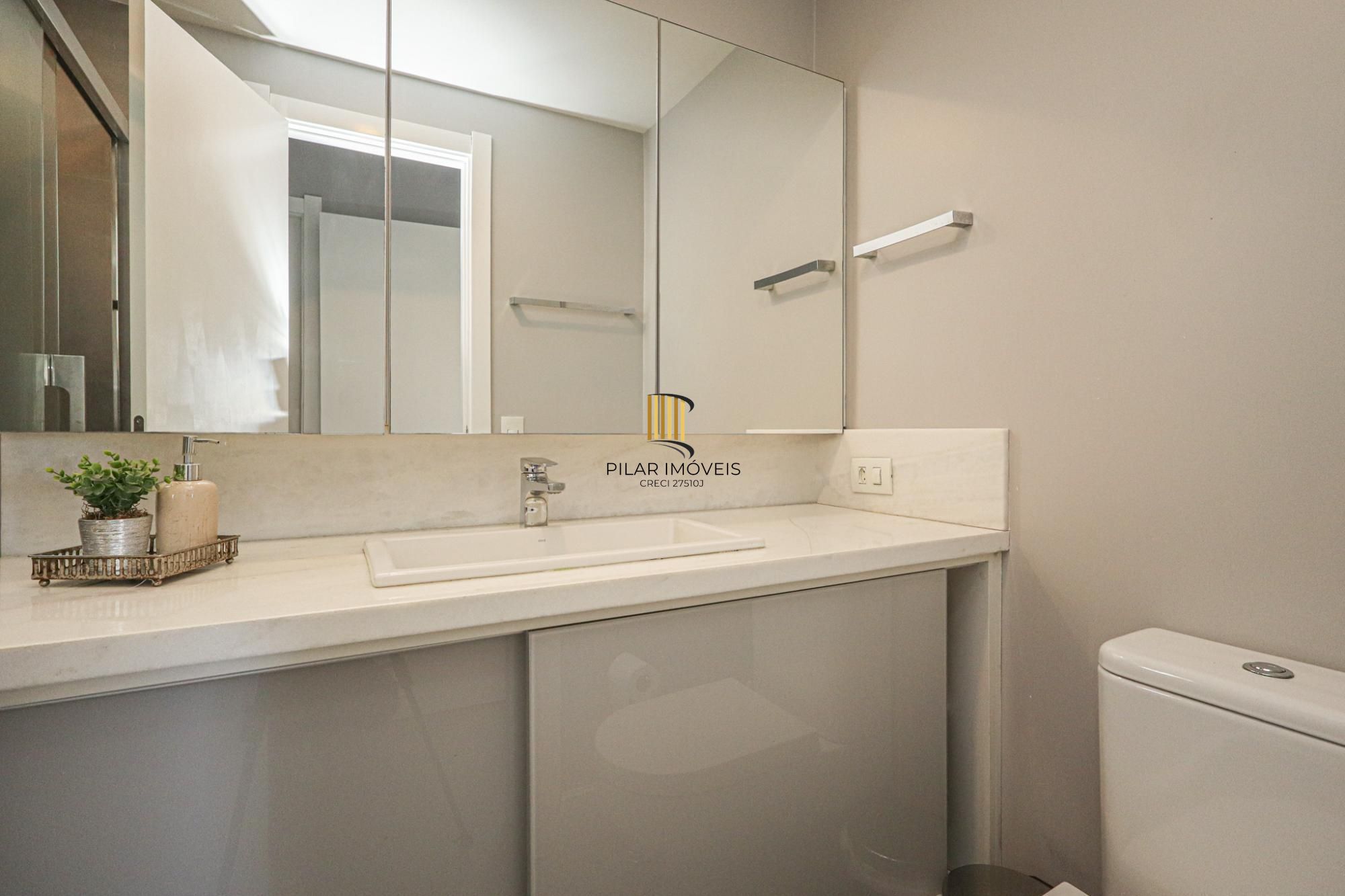 Apartamento à venda no bairro São Sebastião em Porto Alegre/RS