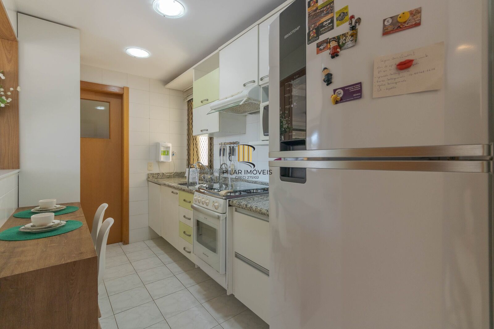 Apartamento à venda no bairro Passo D'areia em Porto Alegre/RS
