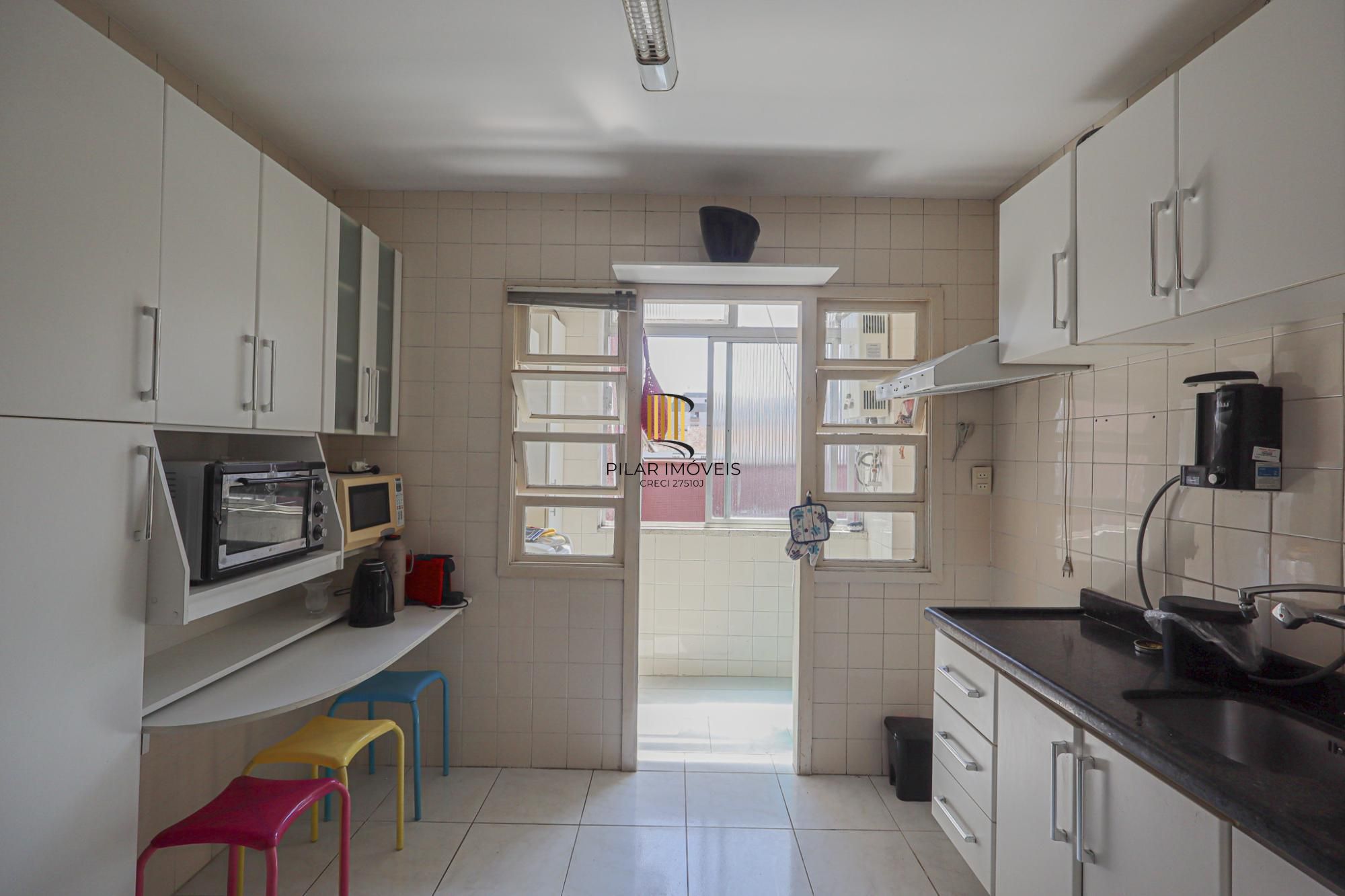Apartamento a venda no bairro Petrópolis