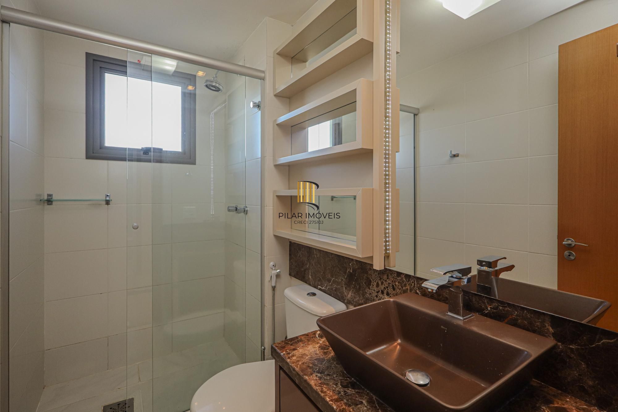 Apartamento a venda no bairro Três Figueiras