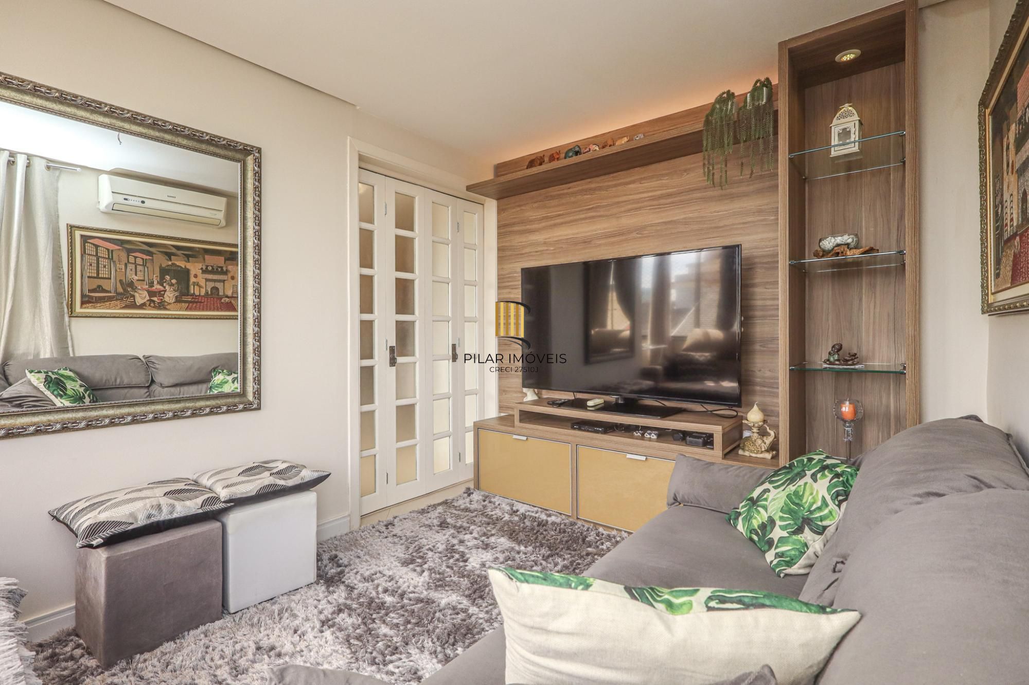 Apartamento à venda no bairro Jardim Planalto em Porto Alegre/RS