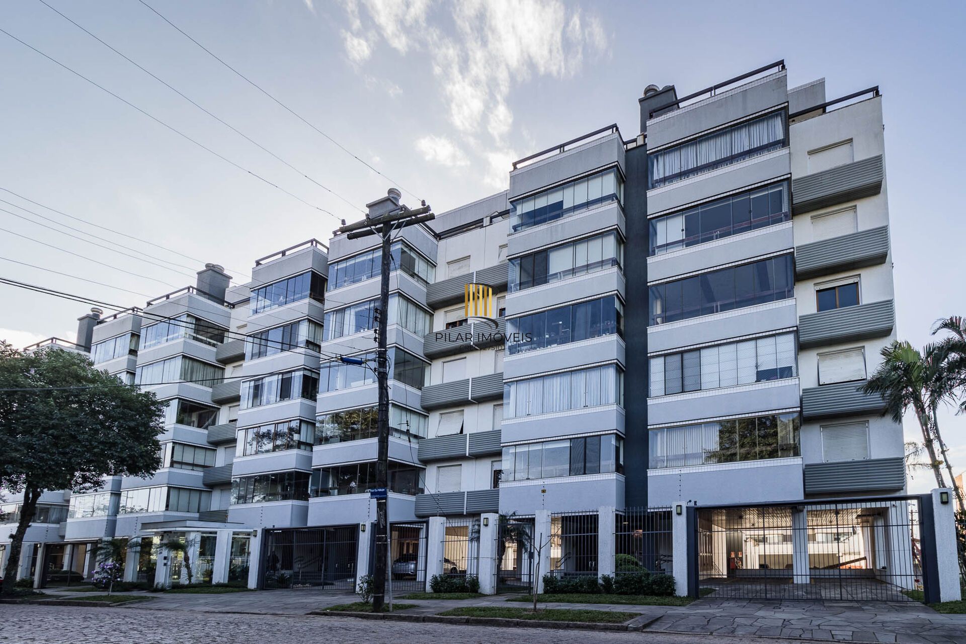 Apartamento à venda no bairro Jardim Lindóia em Porto Alegre/RS