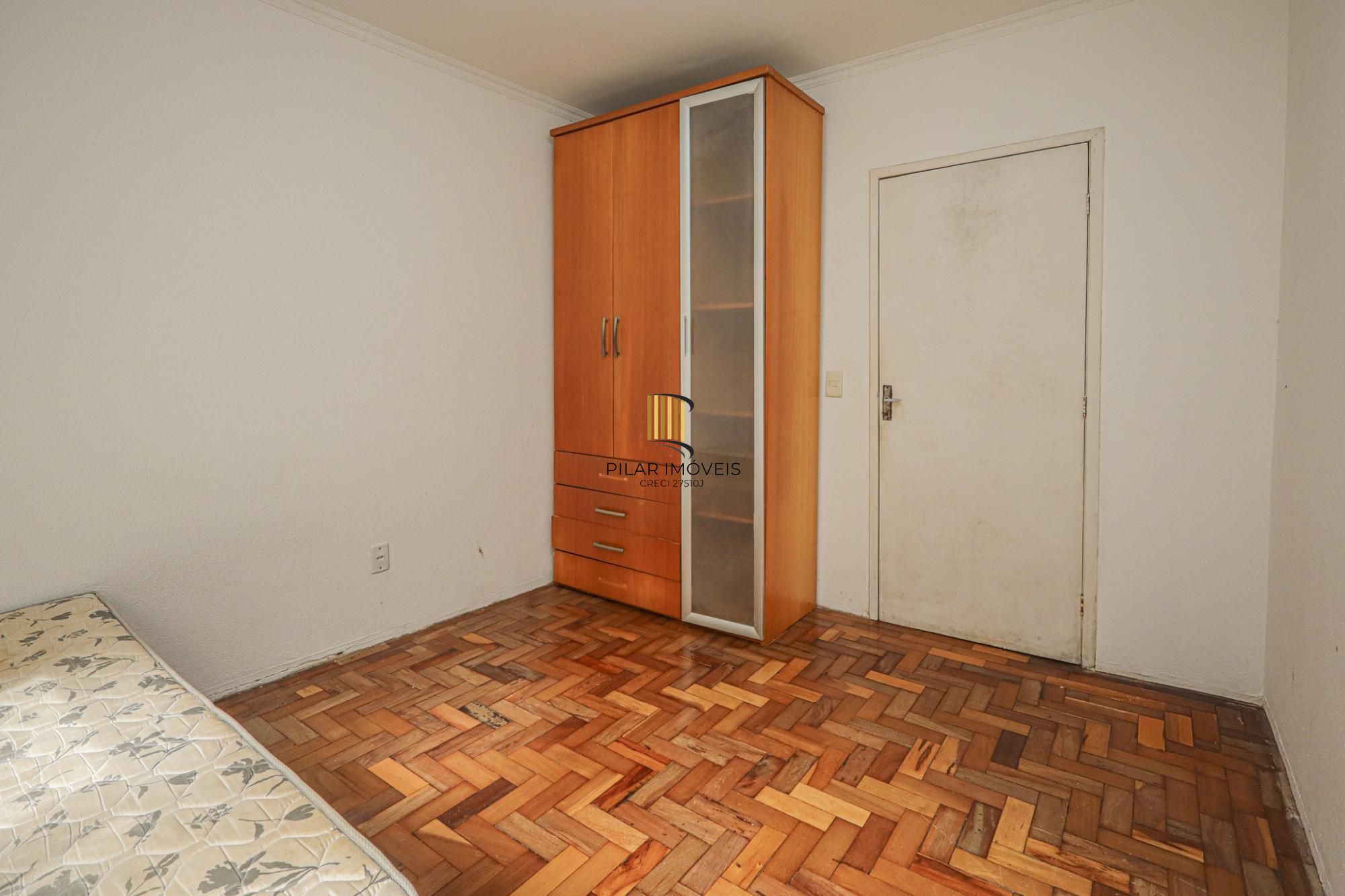 Apartamento a venda no bairro Mont' Serrat