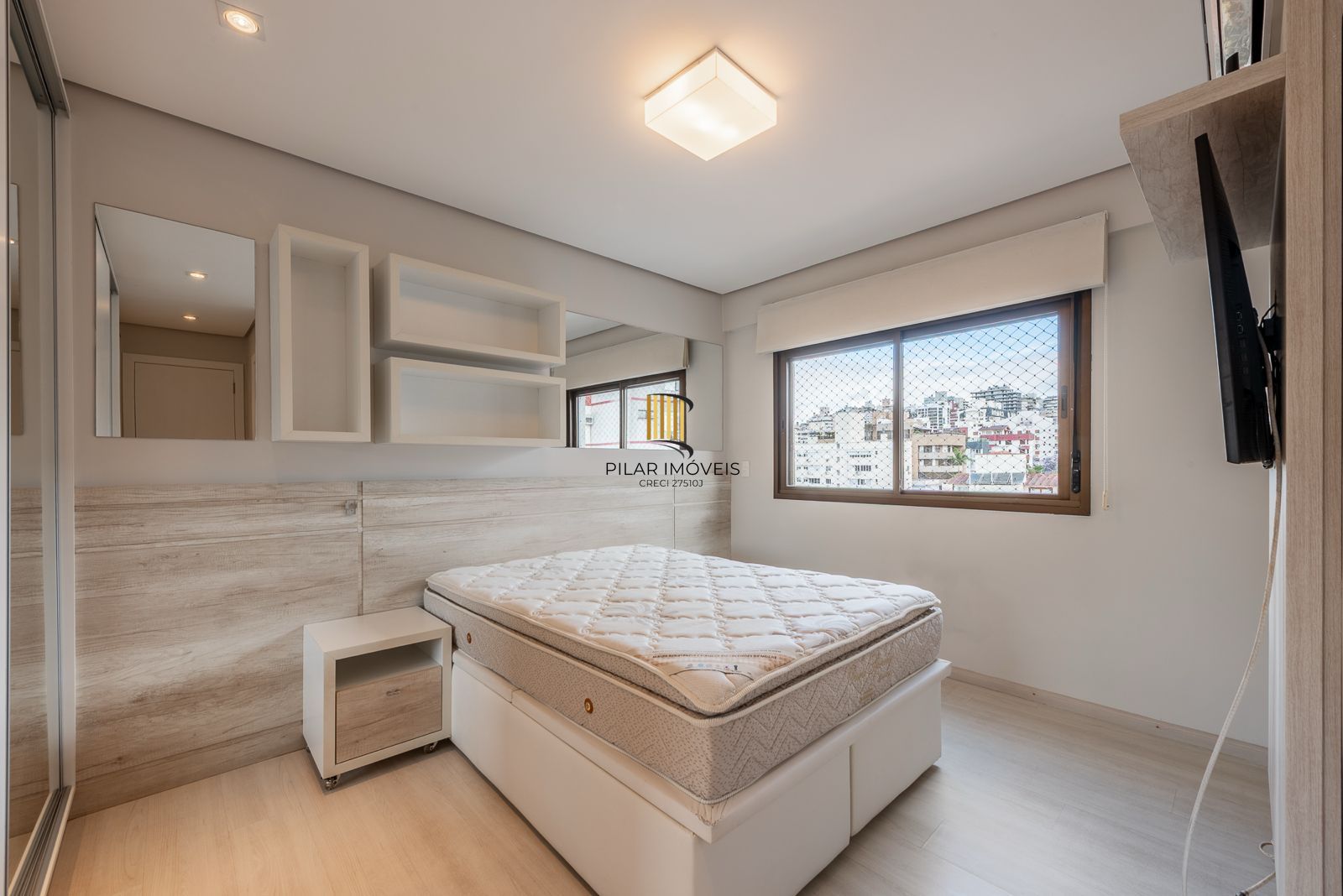 Apartamento a venda no bairro Mont Serrat