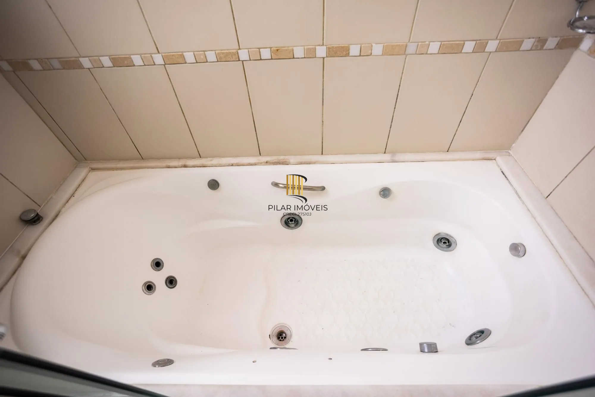 Apartamento 3 dormitórios no bairro Três Figueiras