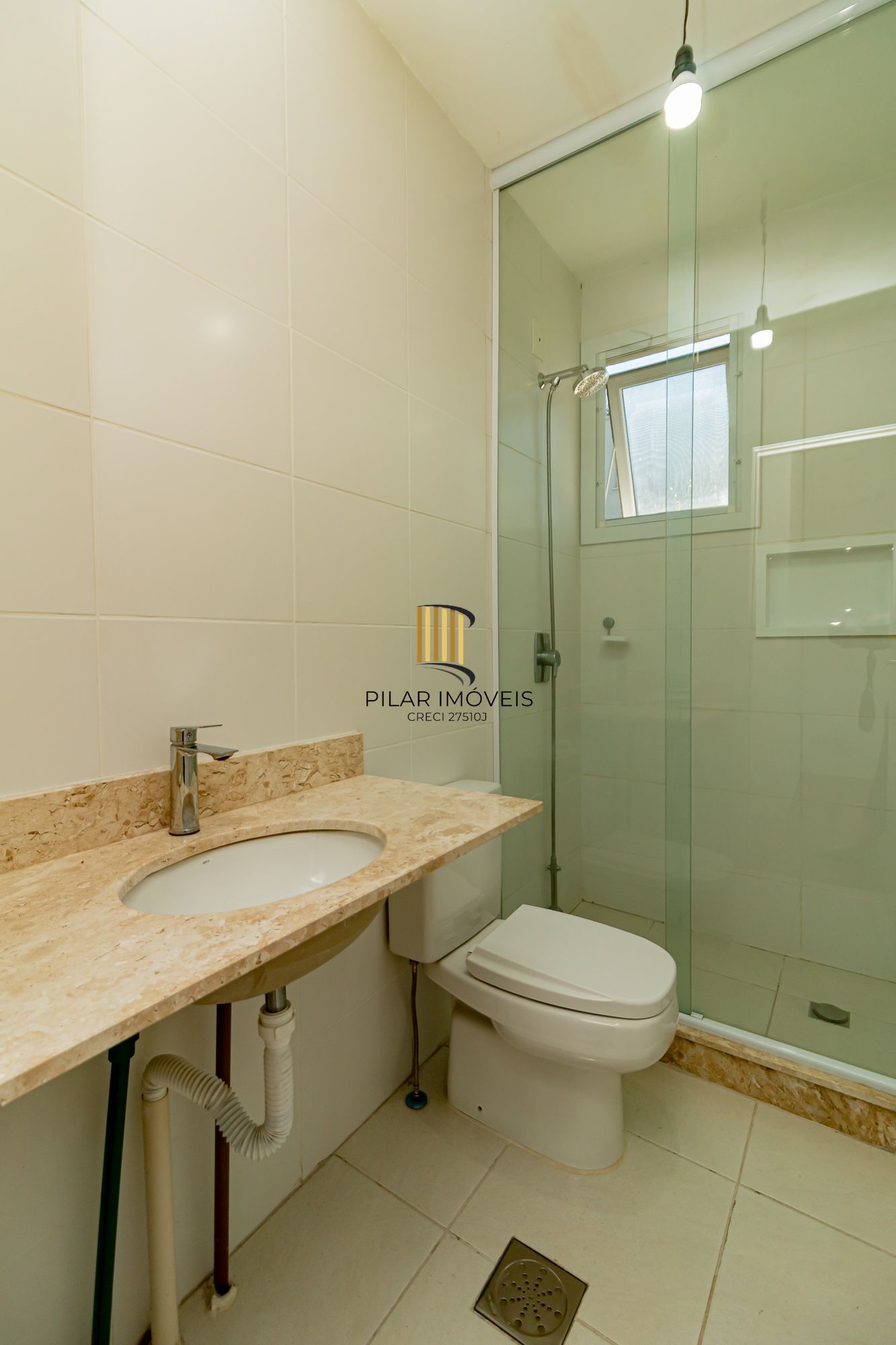 Casa em condomínio a venda na Lomba do Pinheiro