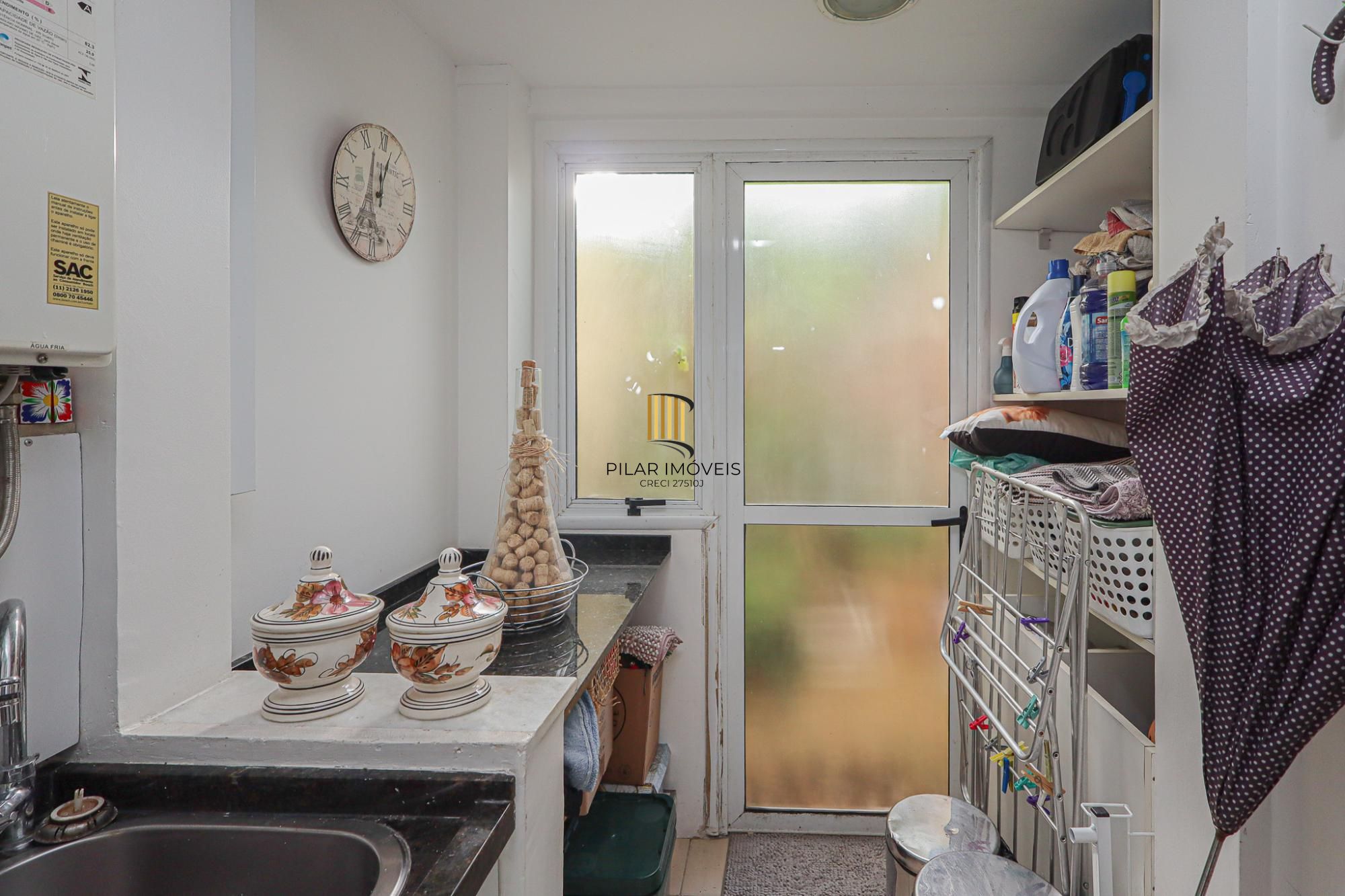 Casa em condomínio no bairro Teresópolis