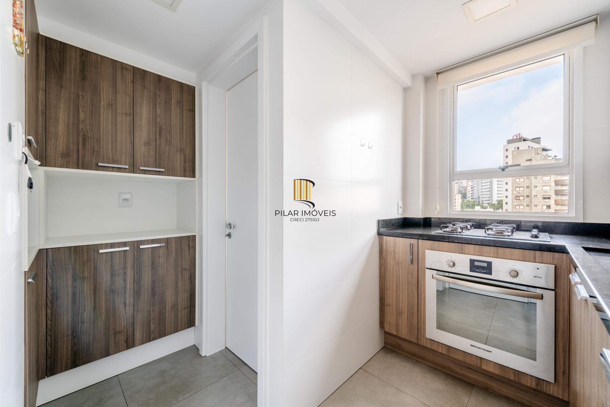 Apartamento a venda no bairro Mont' Serrat