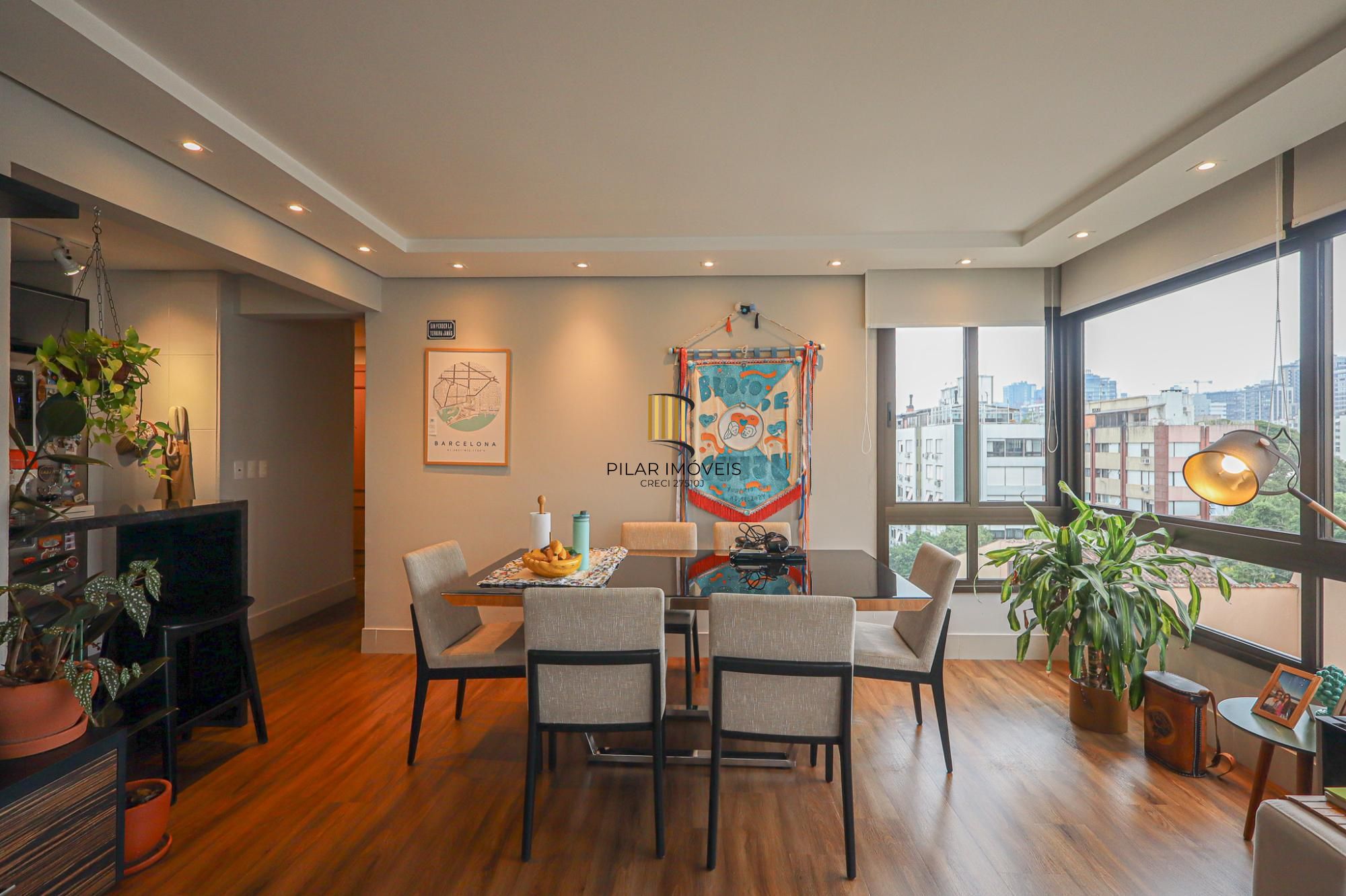 Apartamento a venda no bairro Mont' Serrat