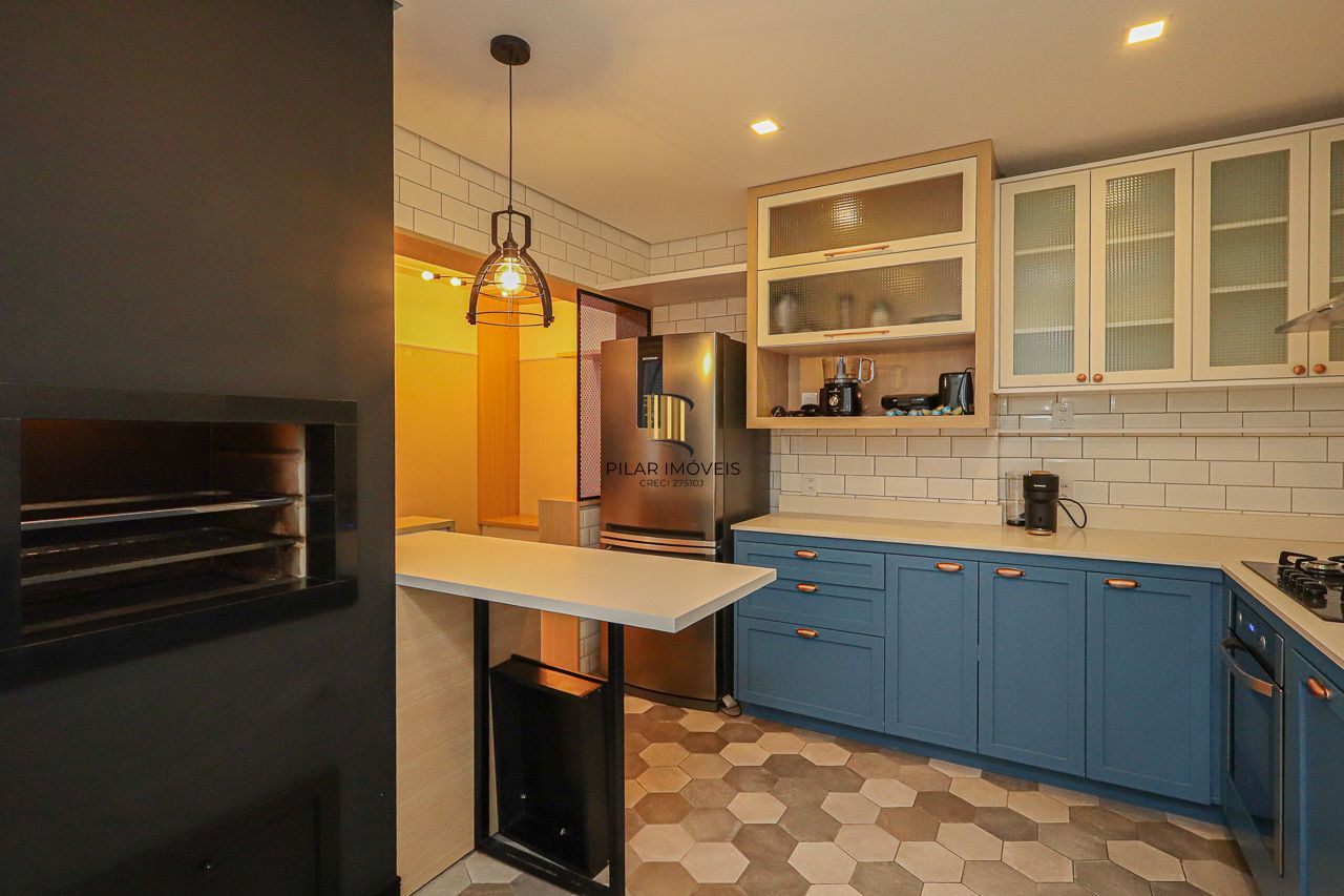 Apartamento a venda no bairro Bom fim