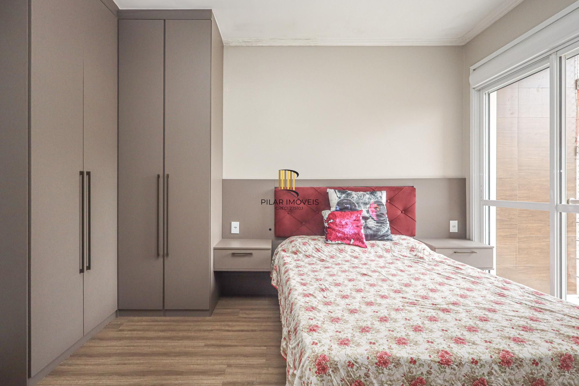 Casa sobrado a venda no bairro São José em Canoas