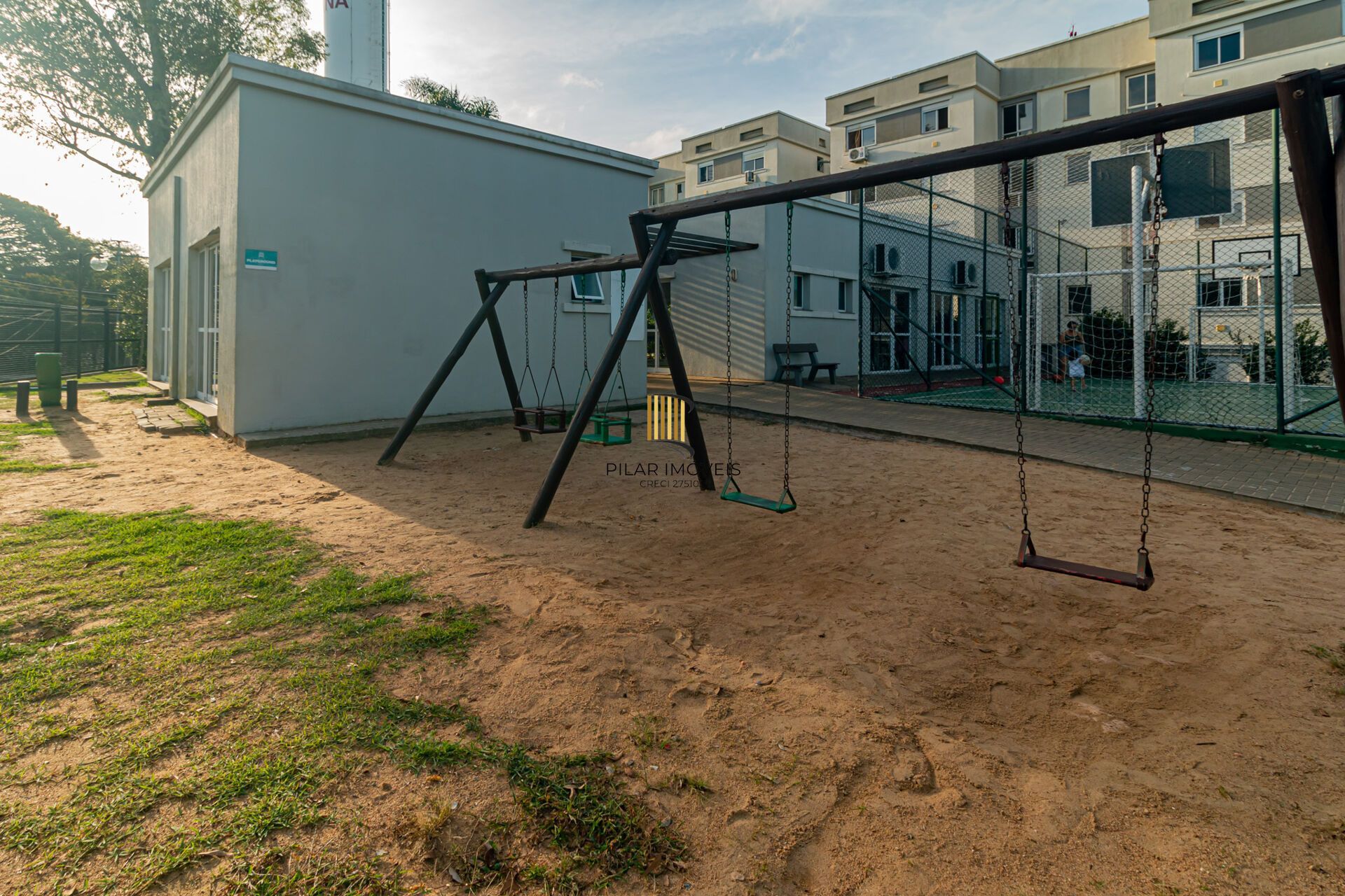 Apartamento à venda no bairro Lomba do Pinheiro em Porto Alegre/RS