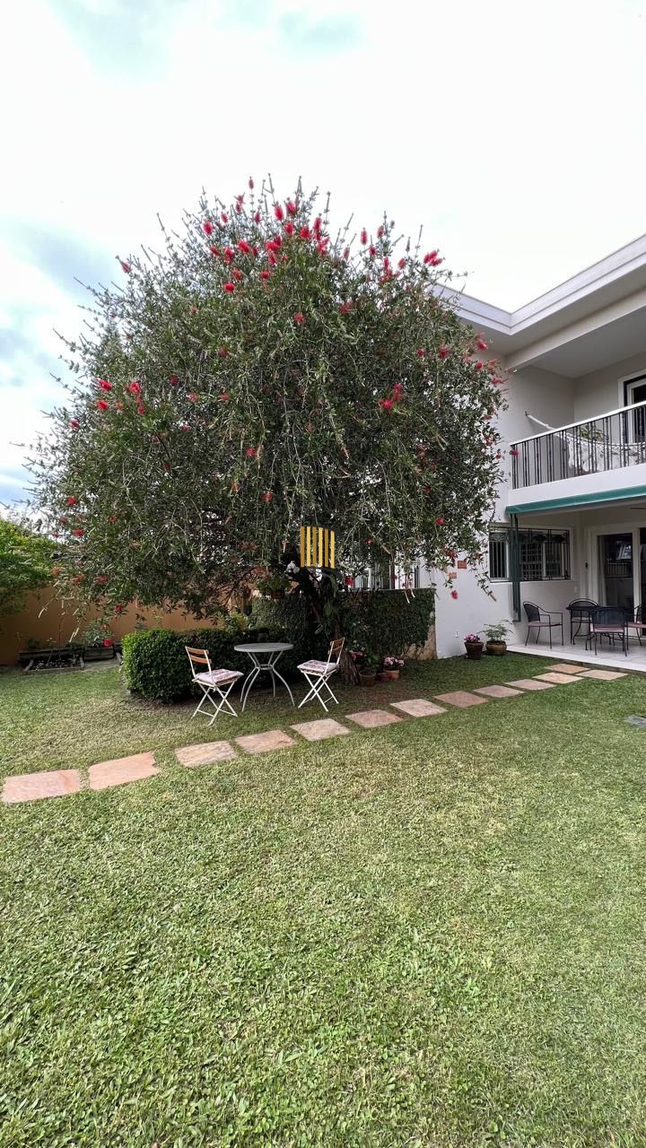 Casa a venda no bairro Chácara das Pedras