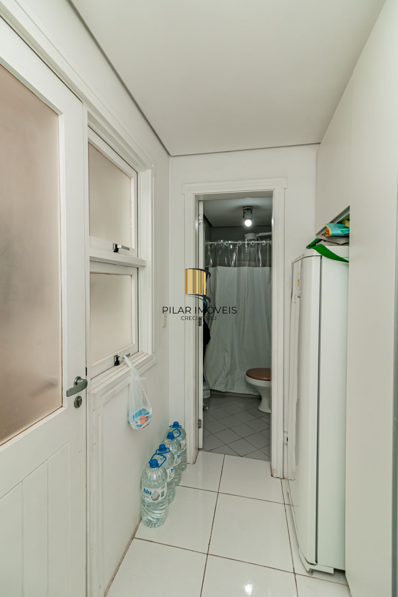 Casa em condomínio fechado a venda no bairro Três Figueiras.