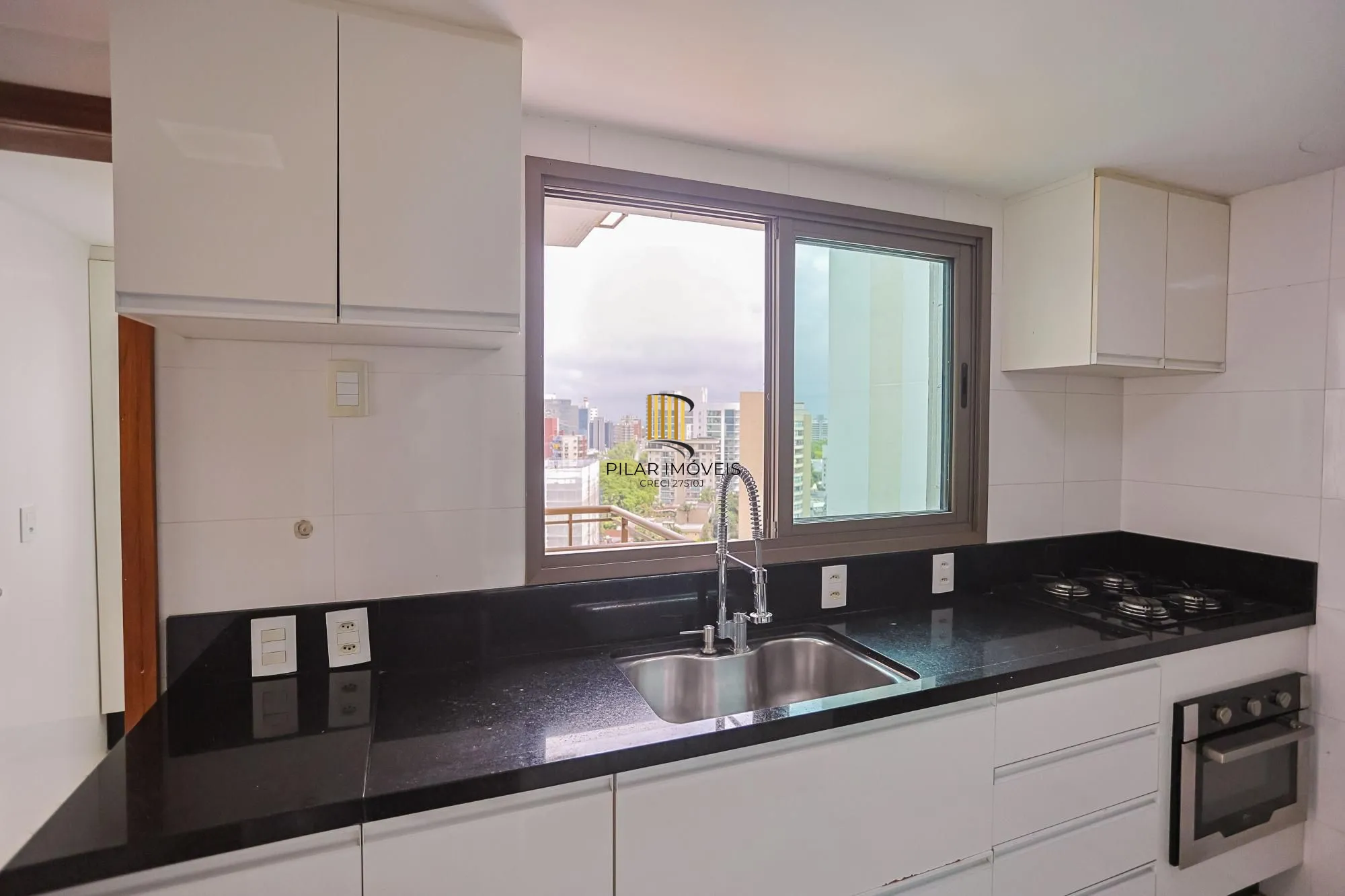 Apartamento 3 dormitórios no bairro Três Figueiras
