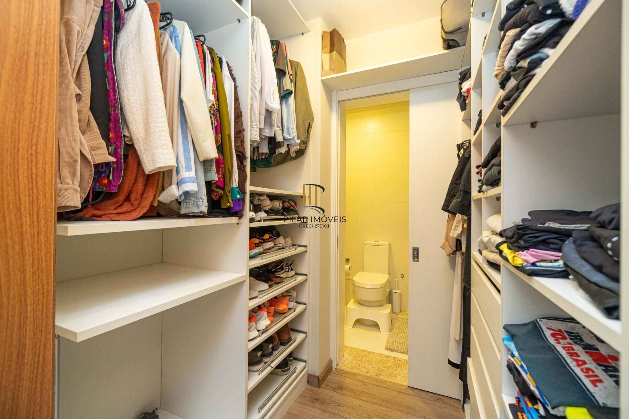 Cobertura a venda no bairro Bom Fim