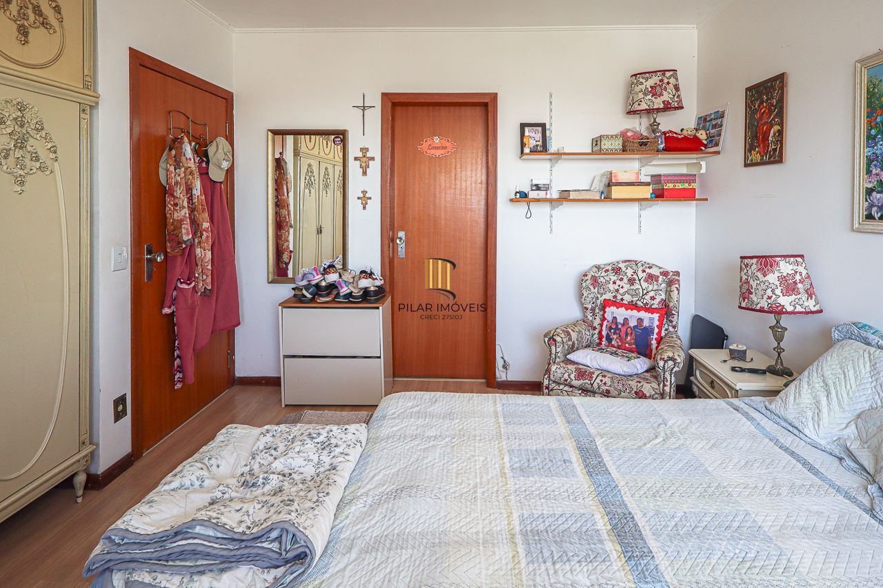 Apartamento a venda no bairro Mont' Serrat