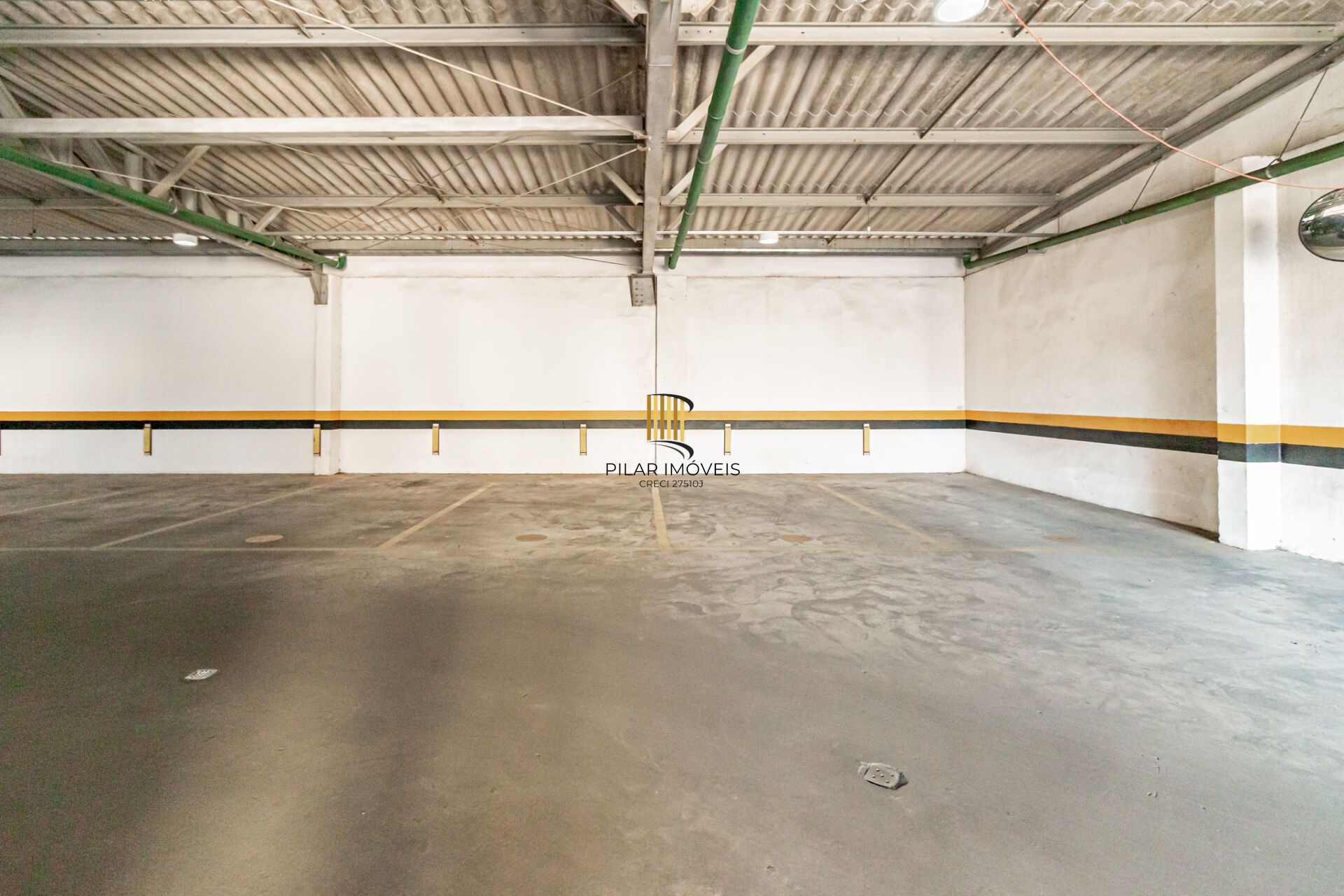 Apartamento à venda no bairro Passo D'areia em Porto Alegre/RS