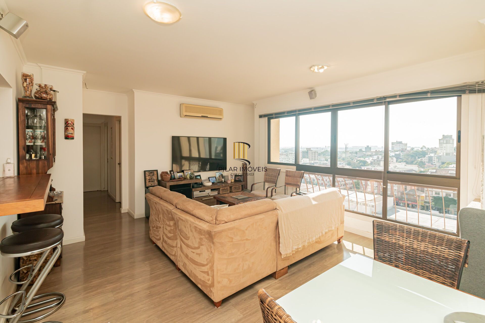 Apartamento à venda no bairro Passo D'areia em Porto Alegre/RS