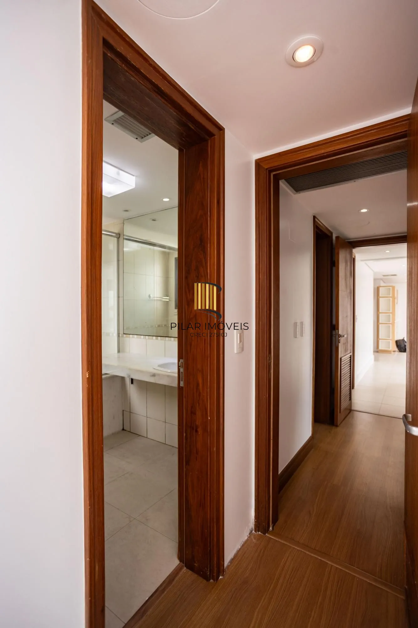 Apartamento 3 dormitórios no bairro Três Figueiras