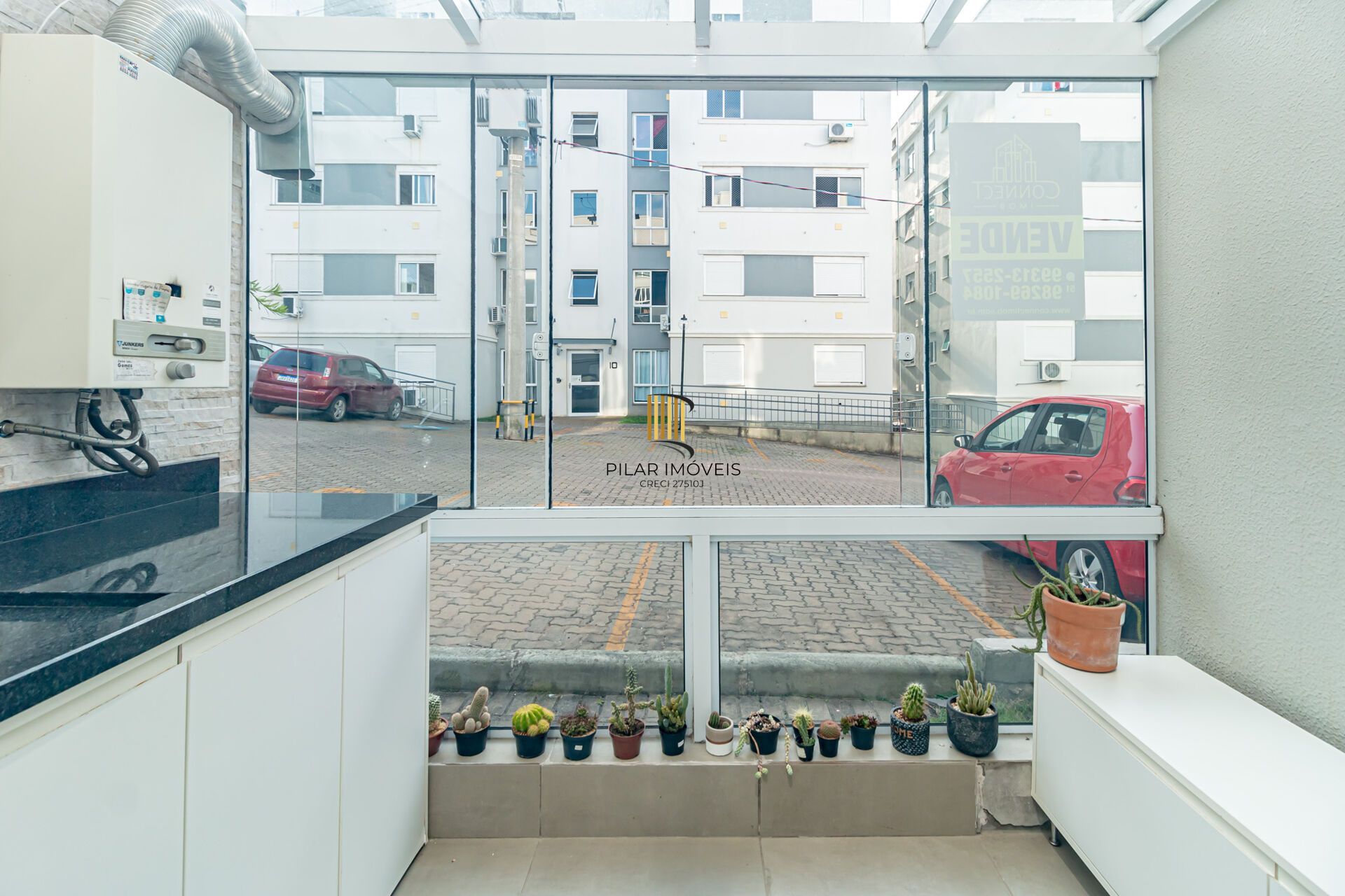 Apartamento à venda no bairro Lomba do Pinheiro em Porto Alegre/RS