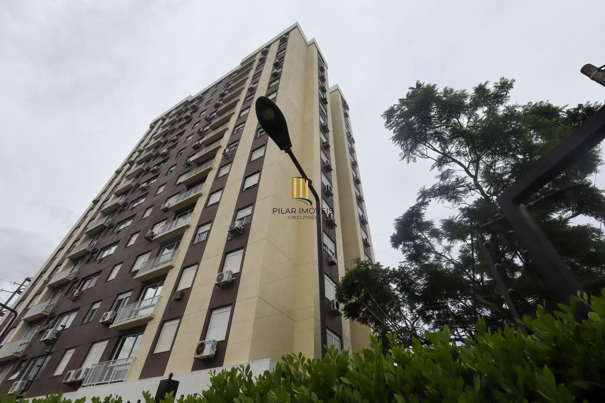 Apartamento a venda no bairro Partenon