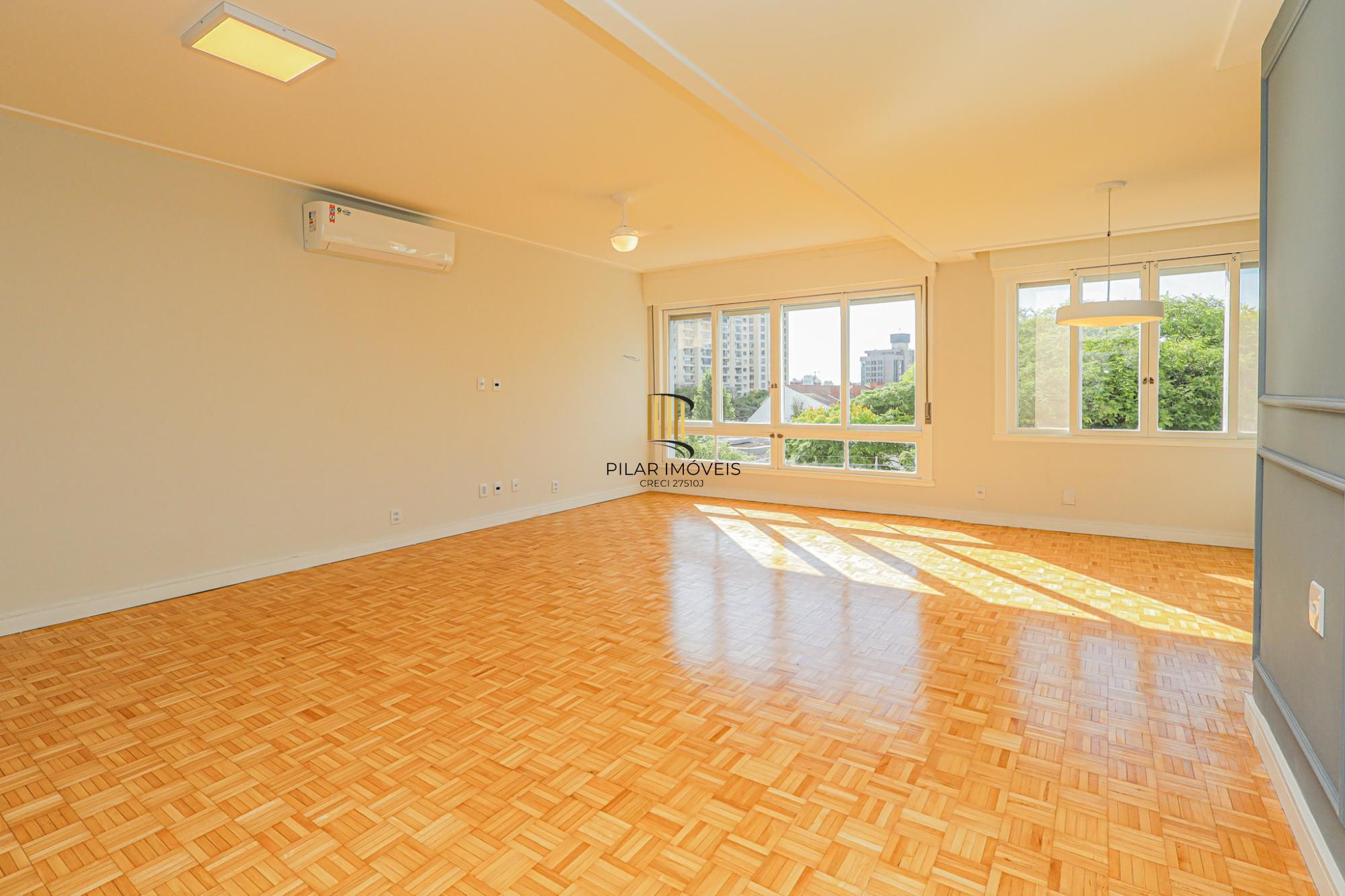 Apartamento a venda no bairro Três Figueiras