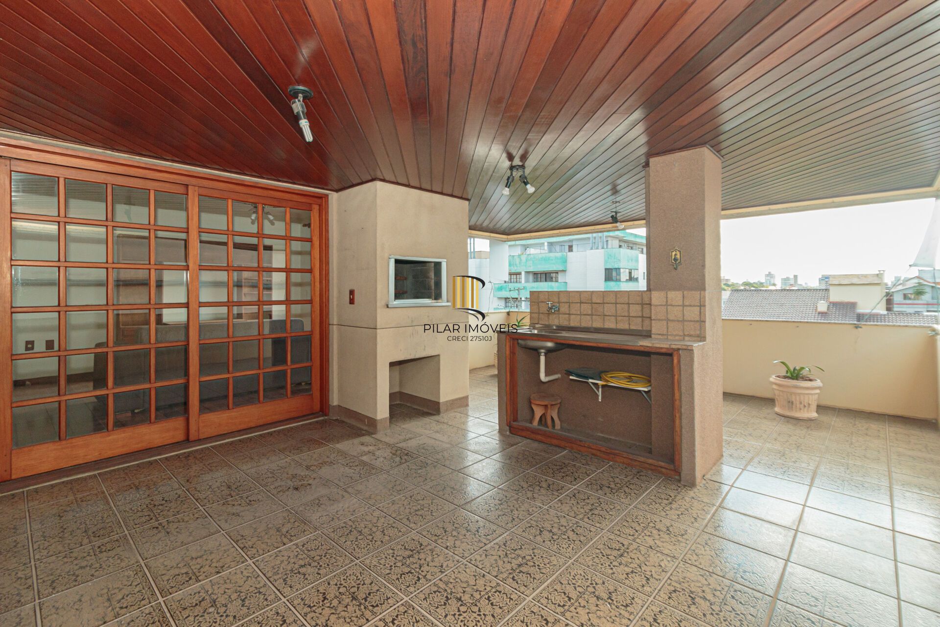 Apartamento à venda no bairro Jardim Planalto em Porto Alegre/RS