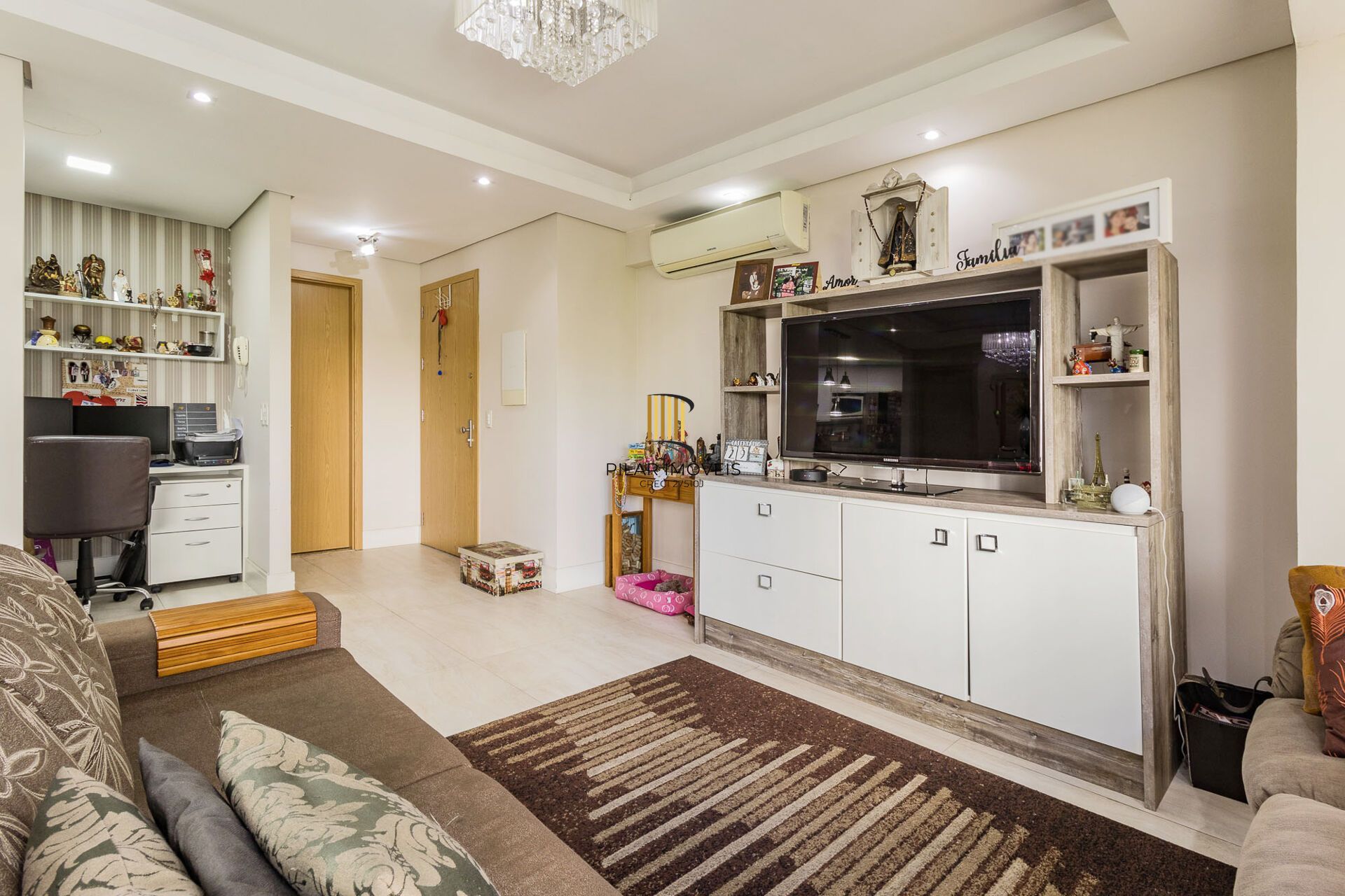 Apartamento à venda no bairro Passo D'areia em Porto Alegre/RS