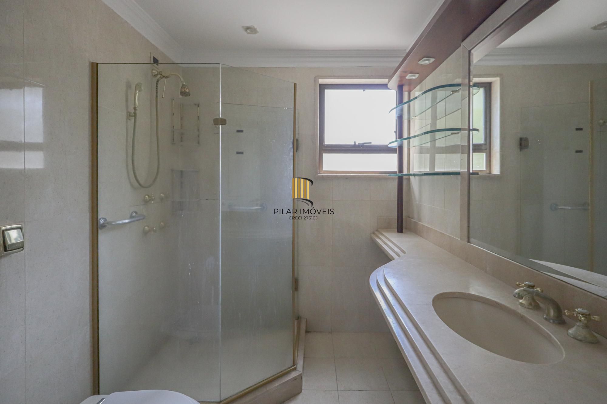 Apartamento a venda no bairro Mont' Serrat