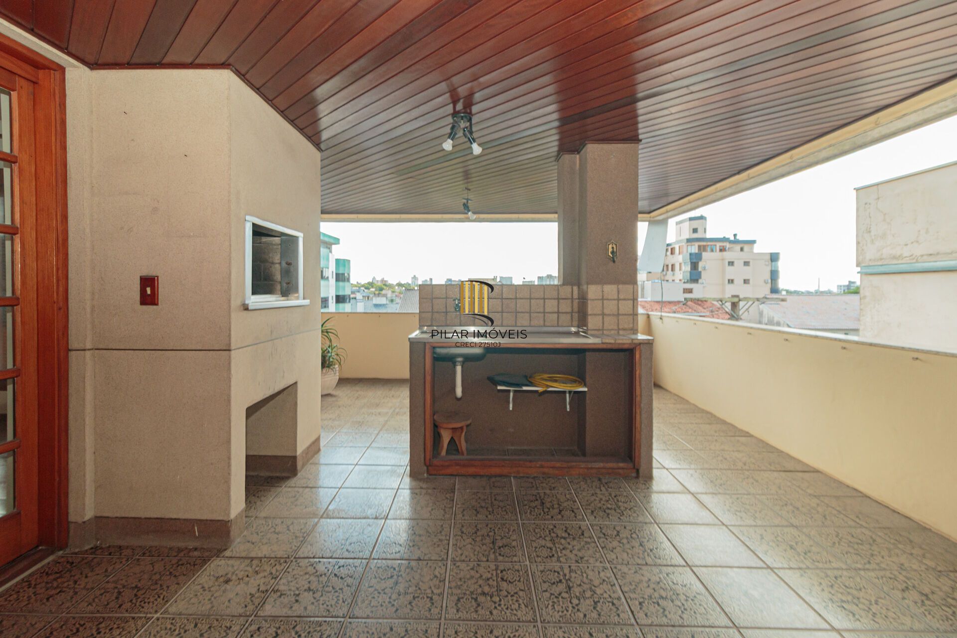 Apartamento à venda no bairro Jardim Planalto em Porto Alegre/RS
