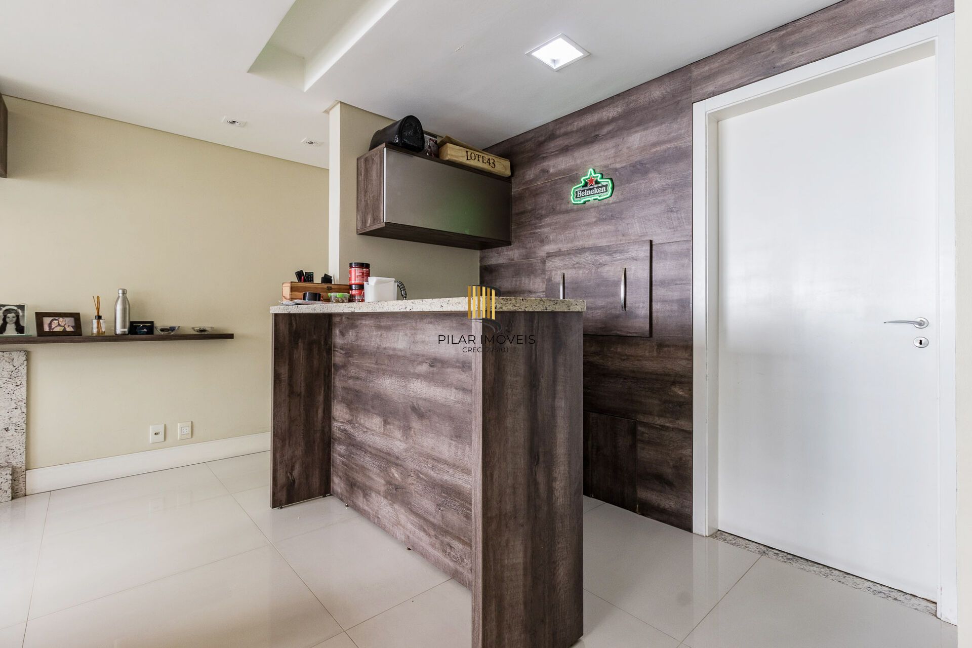 Apartamento à venda no bairro Passo D'areia em Porto Alegre/RS