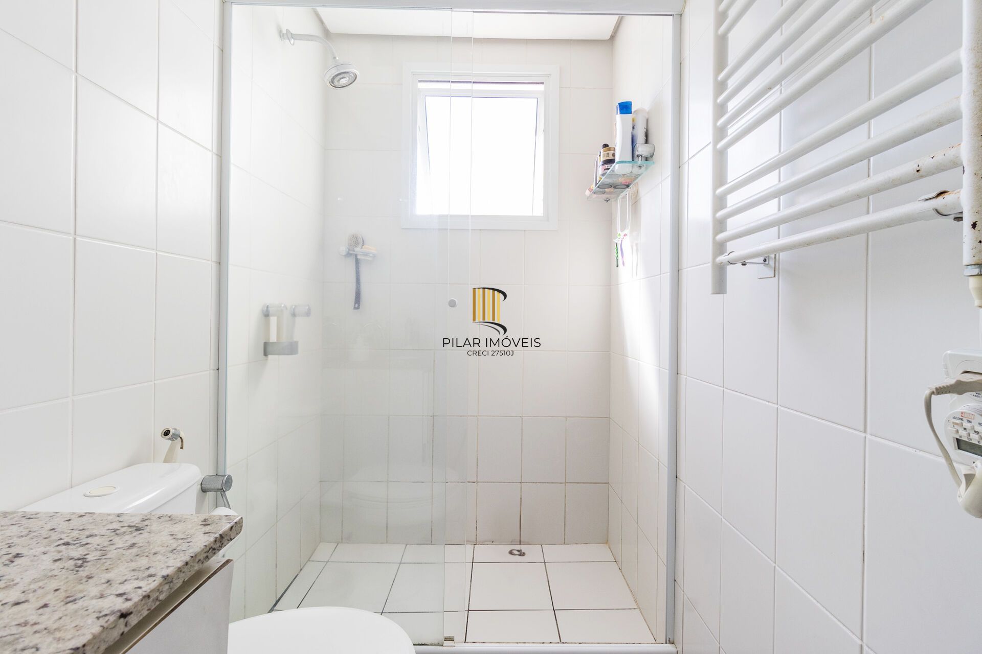 Apartamento à venda no bairro Passo D'areia em Porto Alegre/RS