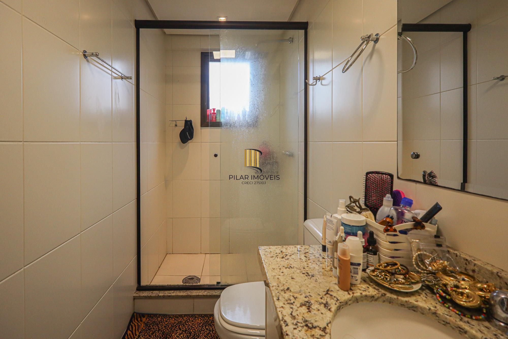 Apartamento a venda no bairro Mont' Serrat