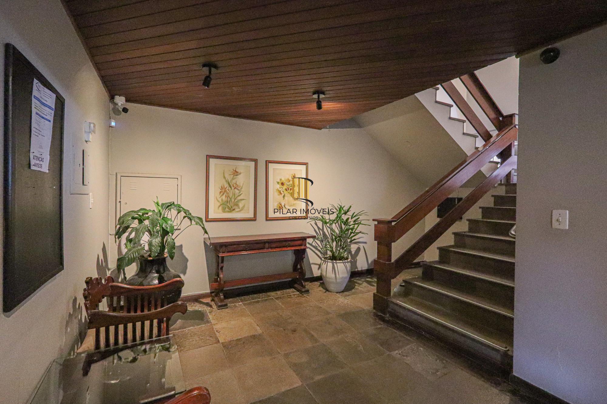 Apartamento à venda no bairro Petrópolis