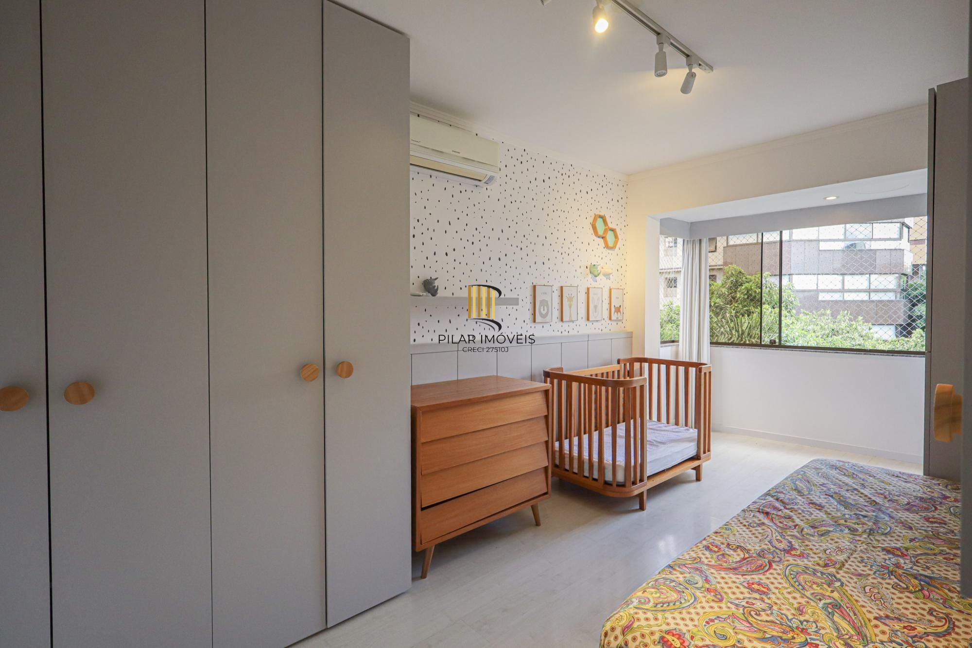 Apartamento a venda no bairro Petrópolis