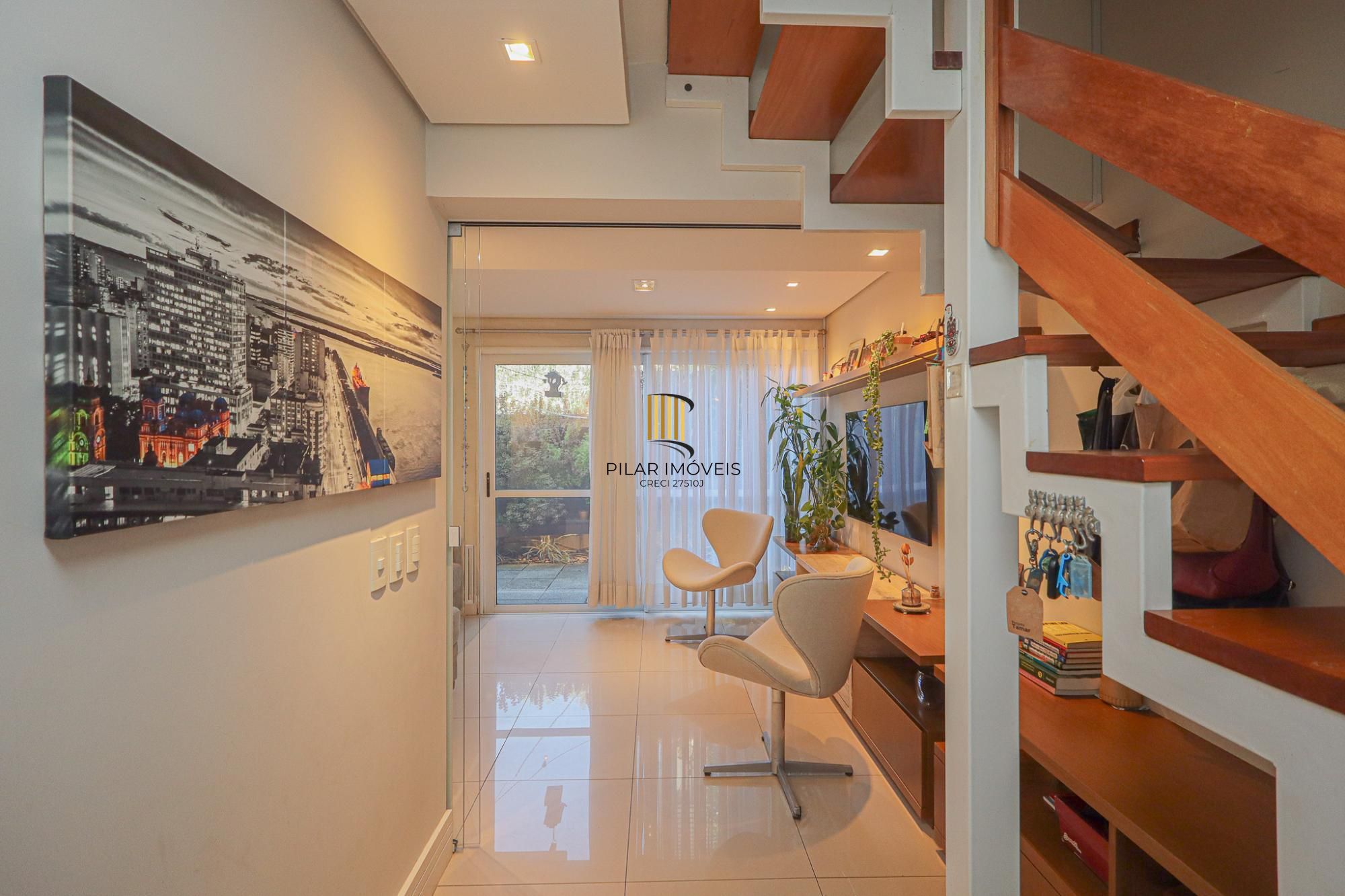 Casa em condomínio a venda no condomínio Villa Serena bairro Teresópolis