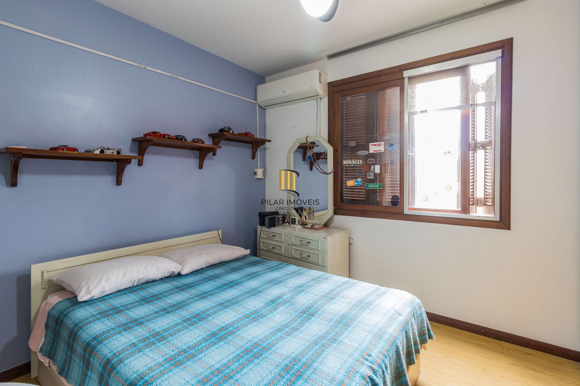 Apartamento à venda no bairro Jardim Lindóia em Porto Alegre/RS
